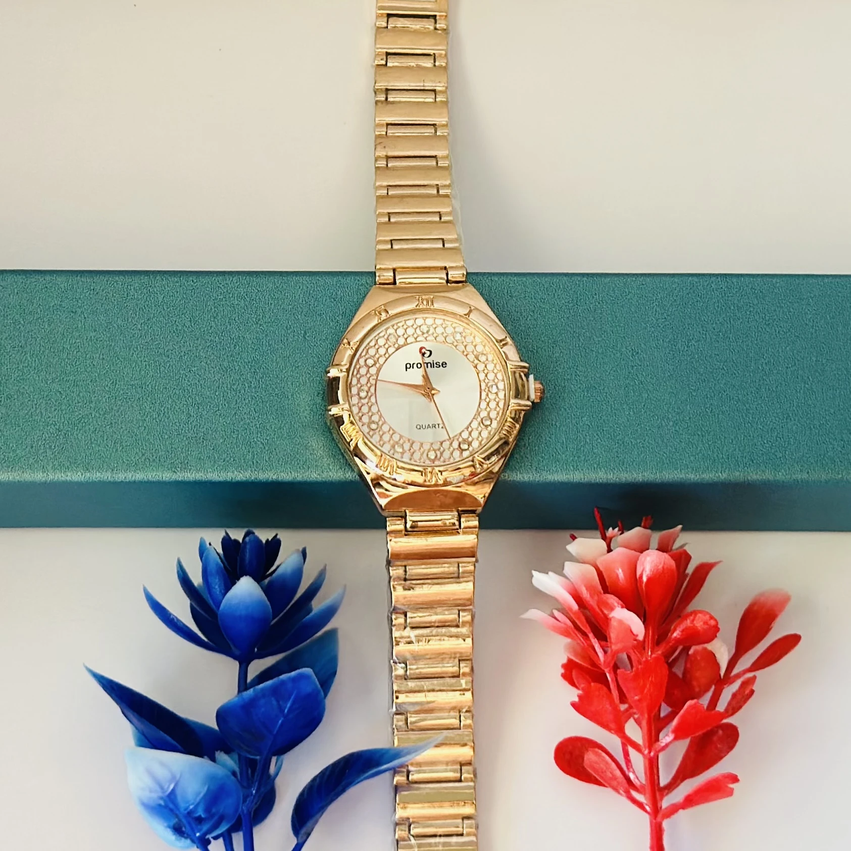 Woman’s analog watch