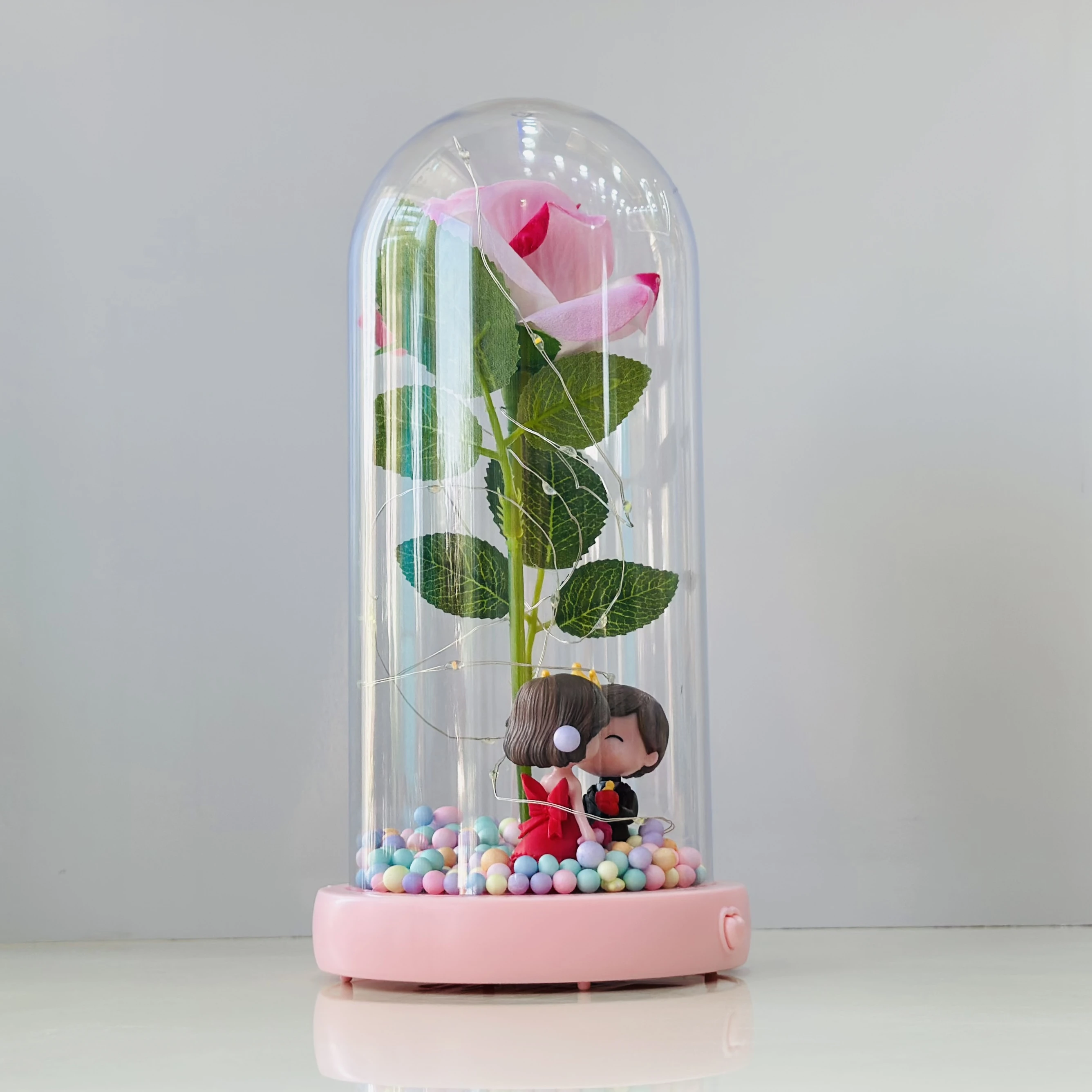 Romantic Couple LED Night Light Dome(SKU-H53OOQ)