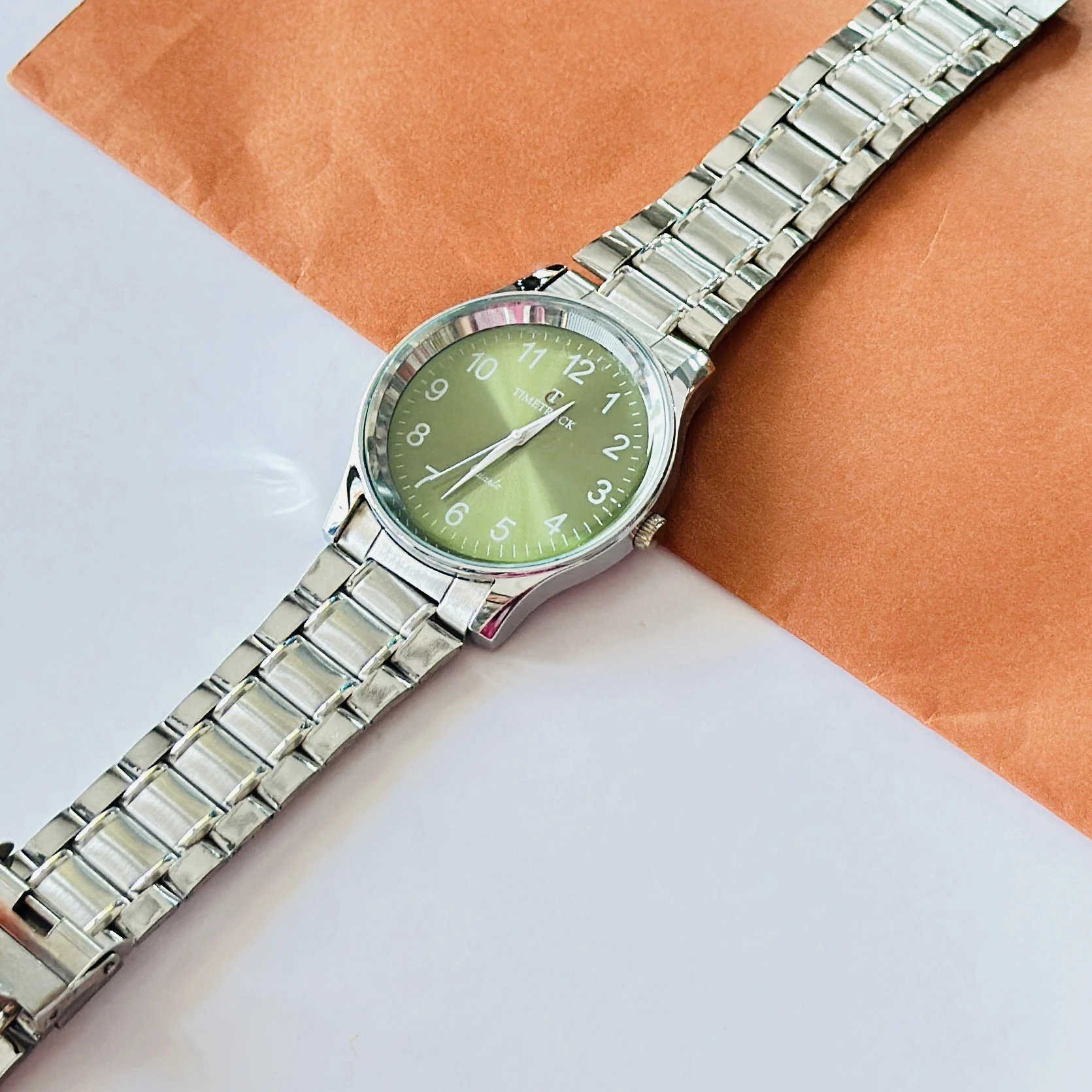 Quartz Analogue Watch