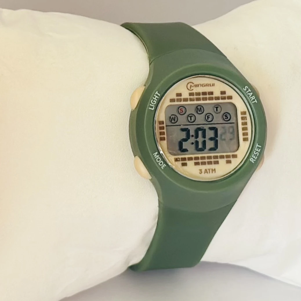 multifunctional casual digital sport watch