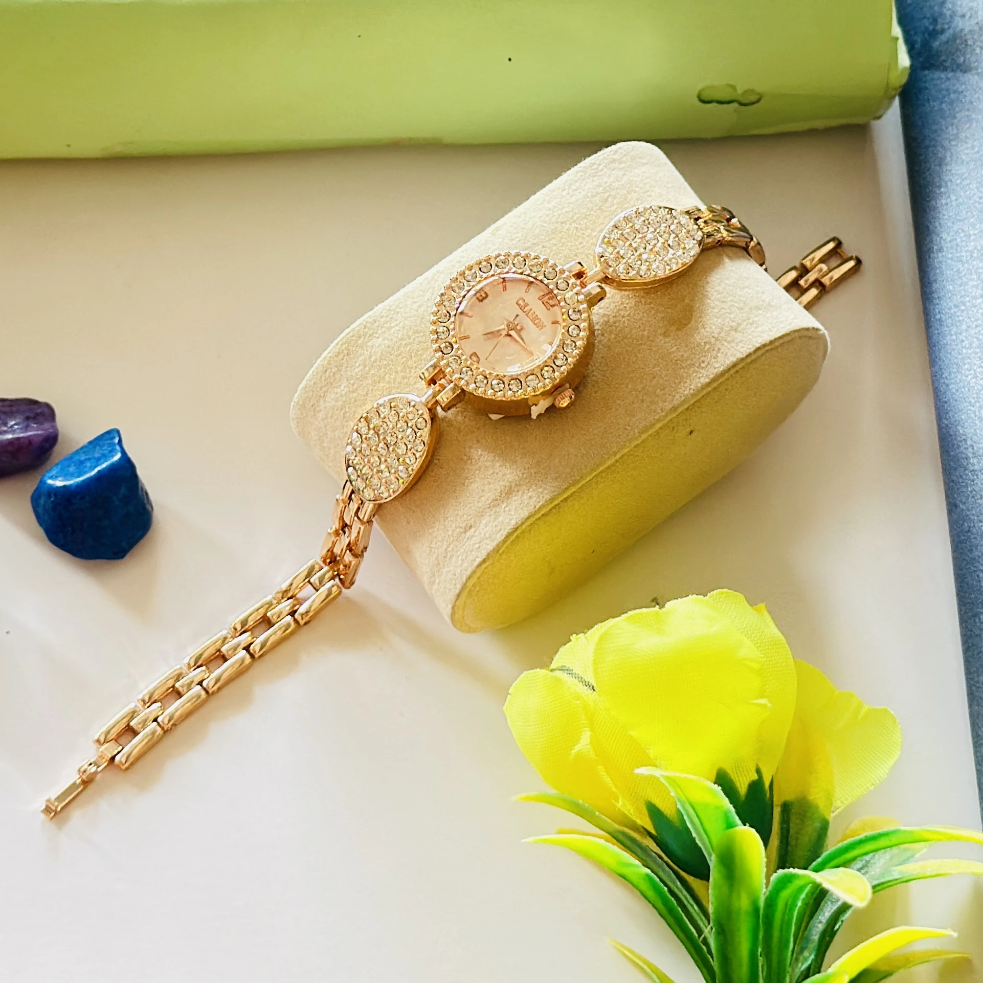Quartz Analogue Watch
