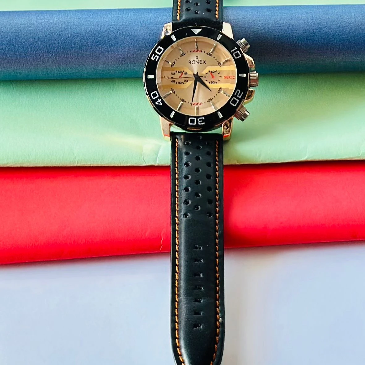 Black analog watch For man’s