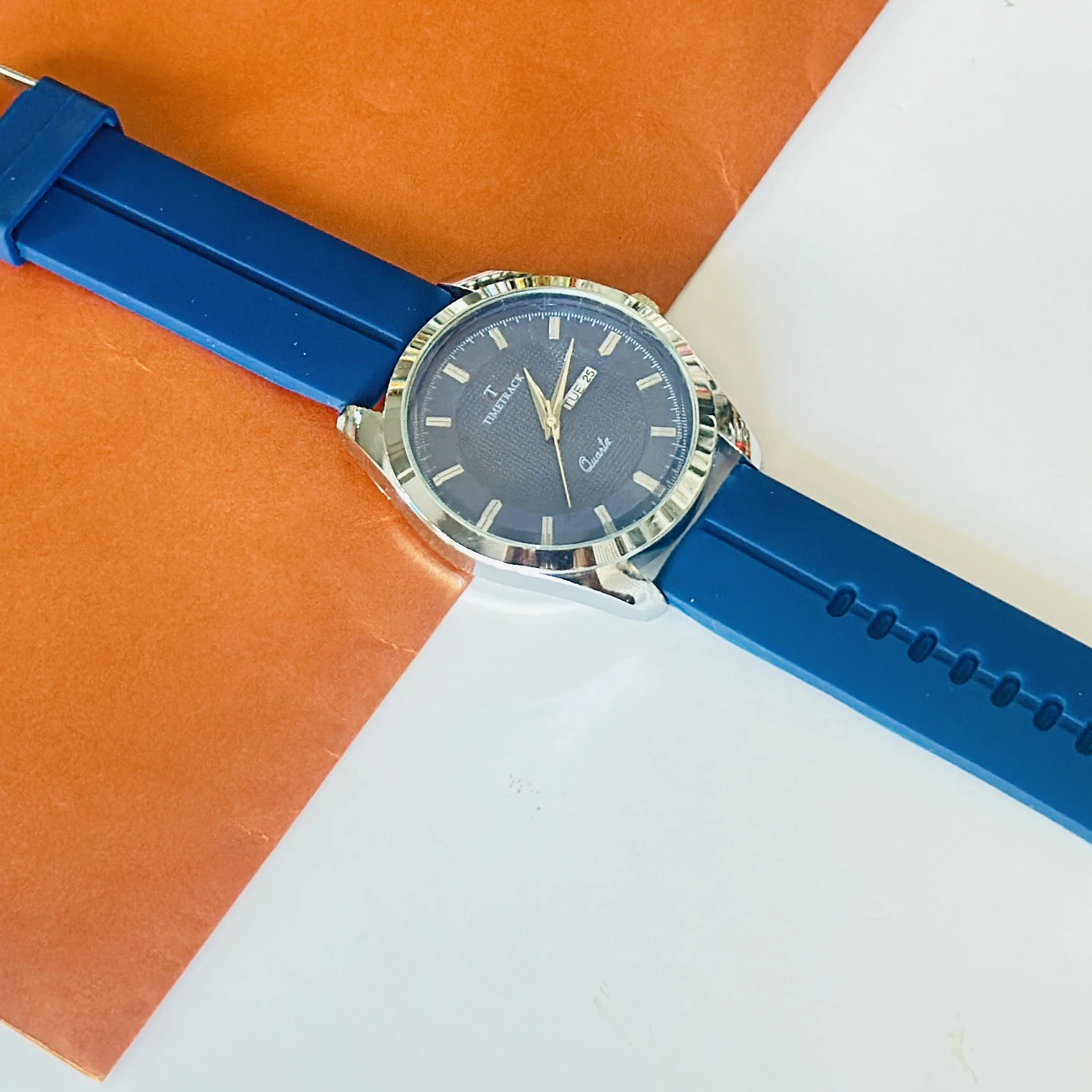 Timetrack analog quartz watch