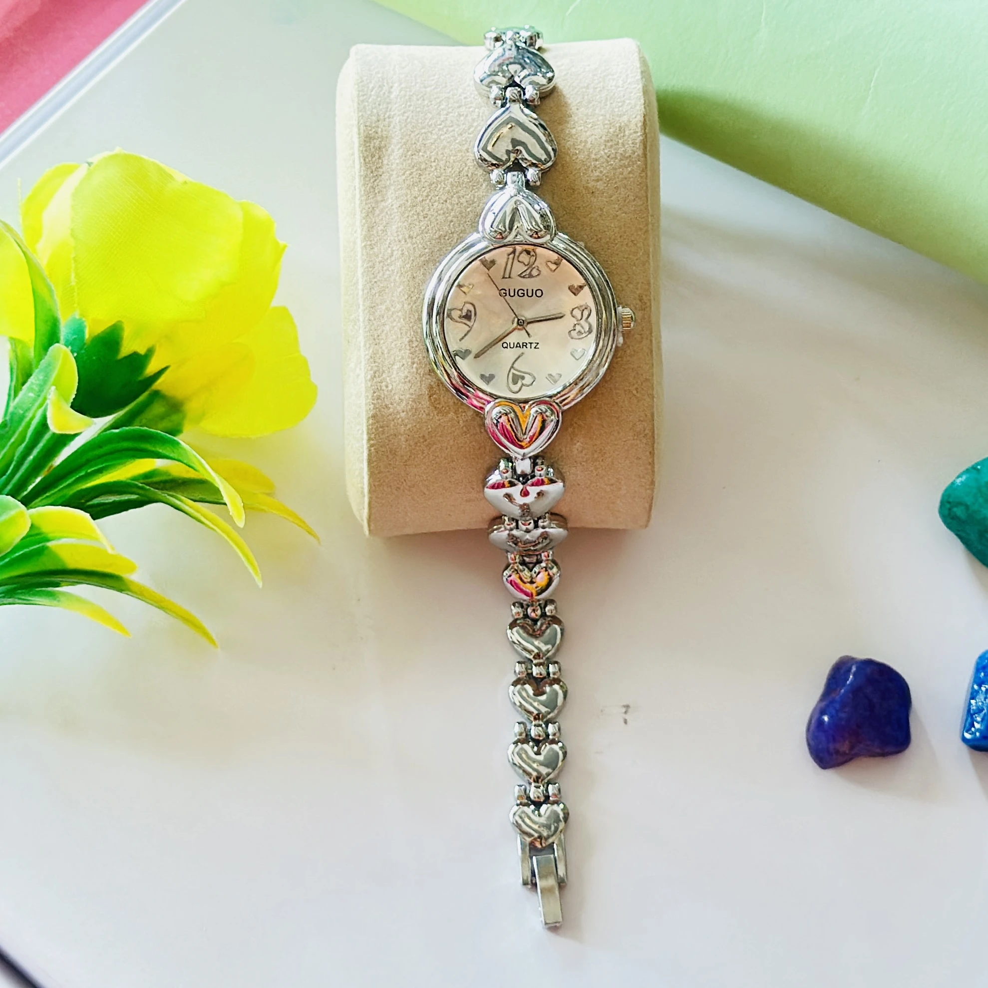 Quartz Analogue Watch for girls