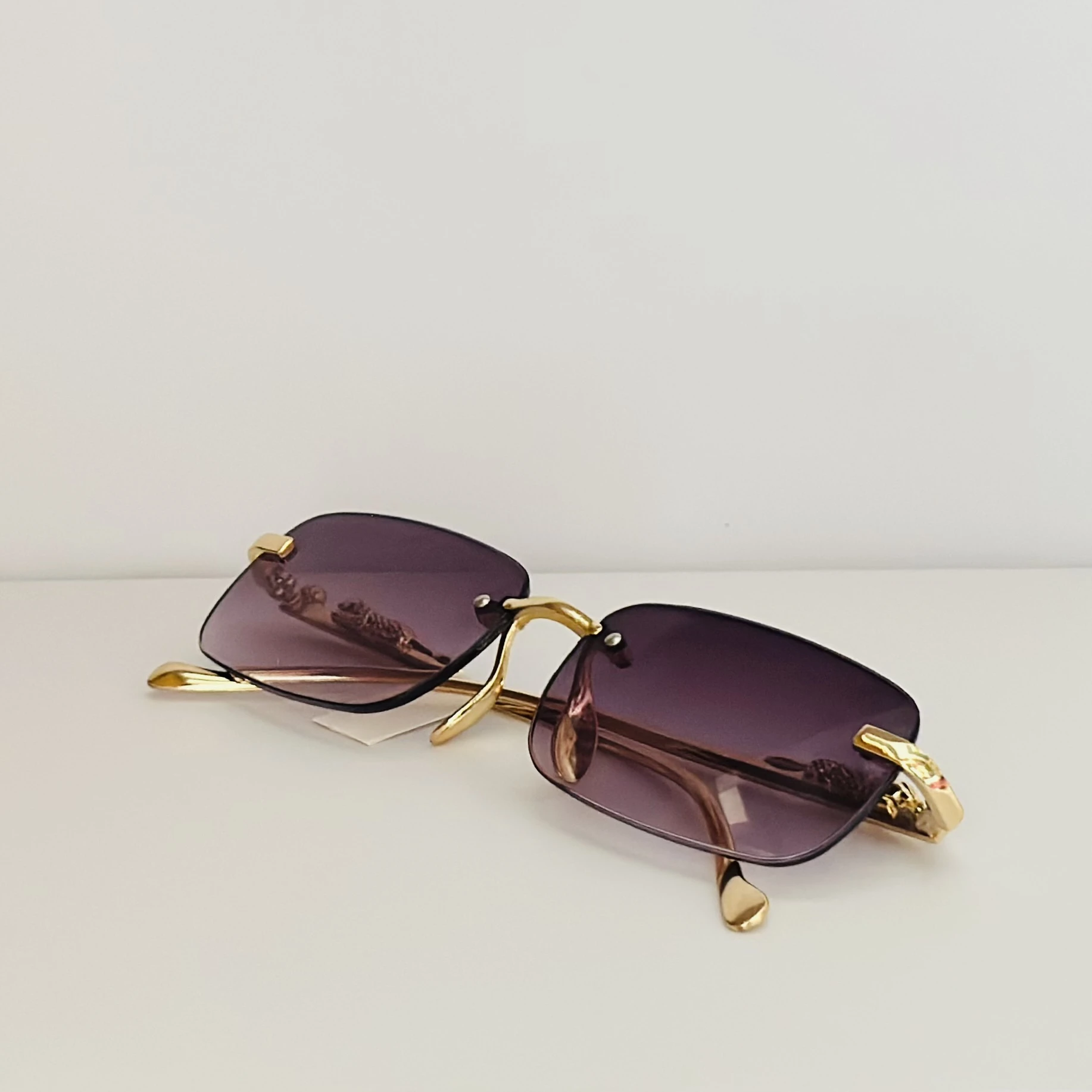 Rimless rectangular sunglasses