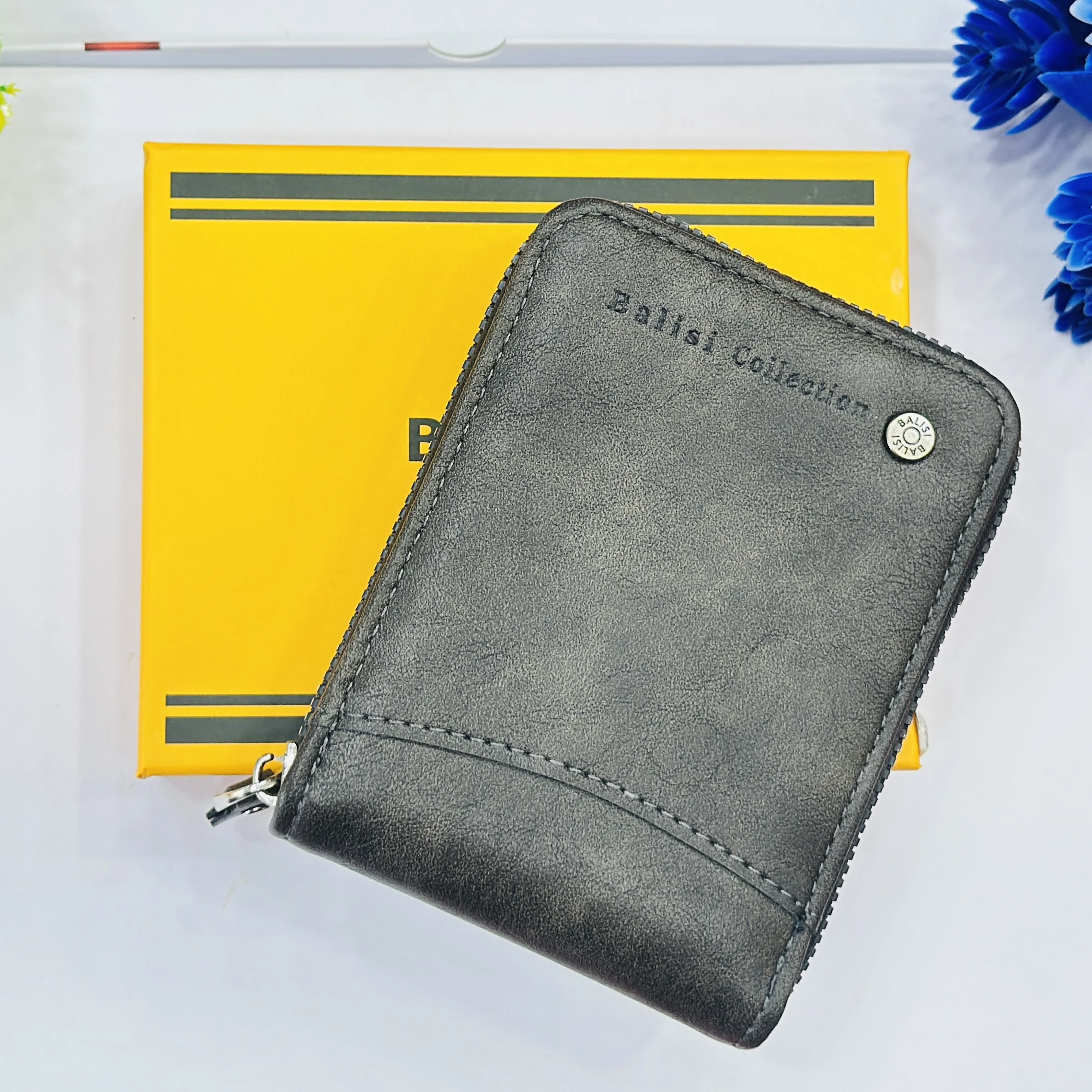 gray leather zipper wallet from the Balisi Collection.
