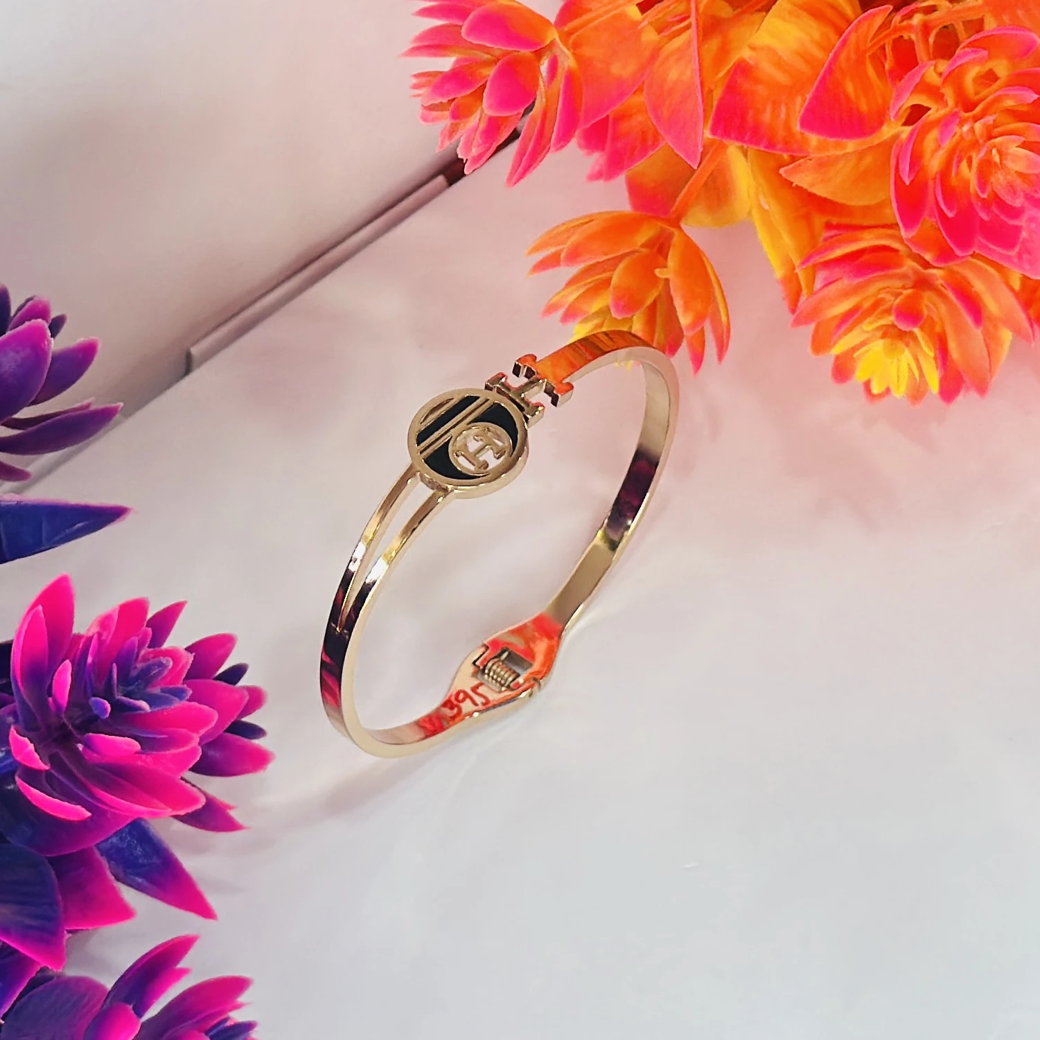 Rose gold-plated cuff bangle bracelet