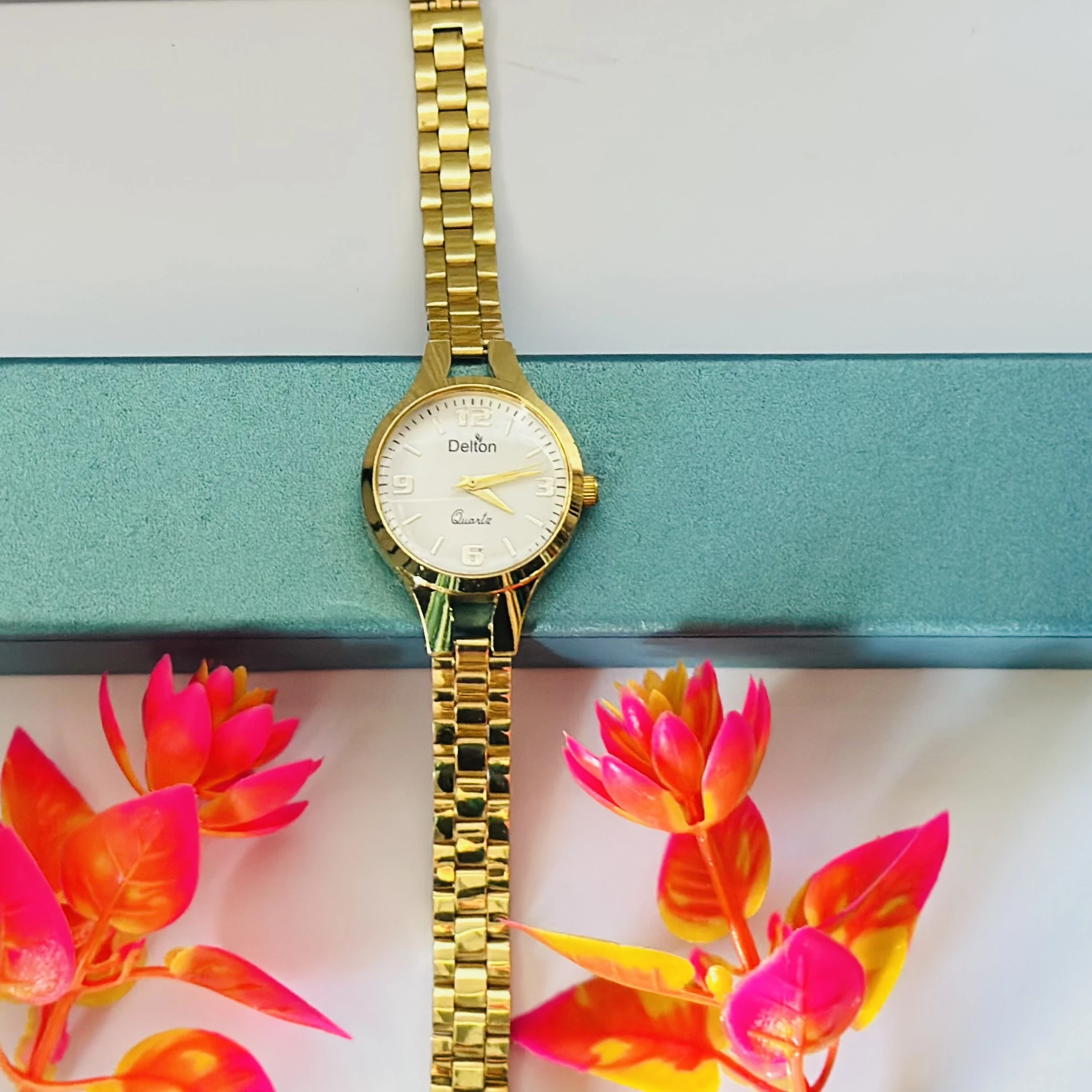 Gold tone Delton analog quartz watch