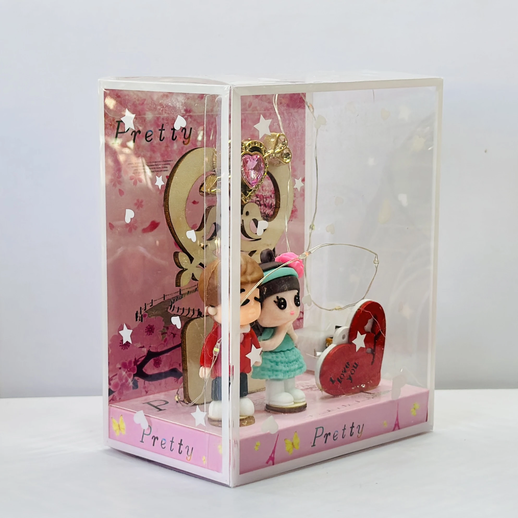 Romantic Couple Love Showpiece