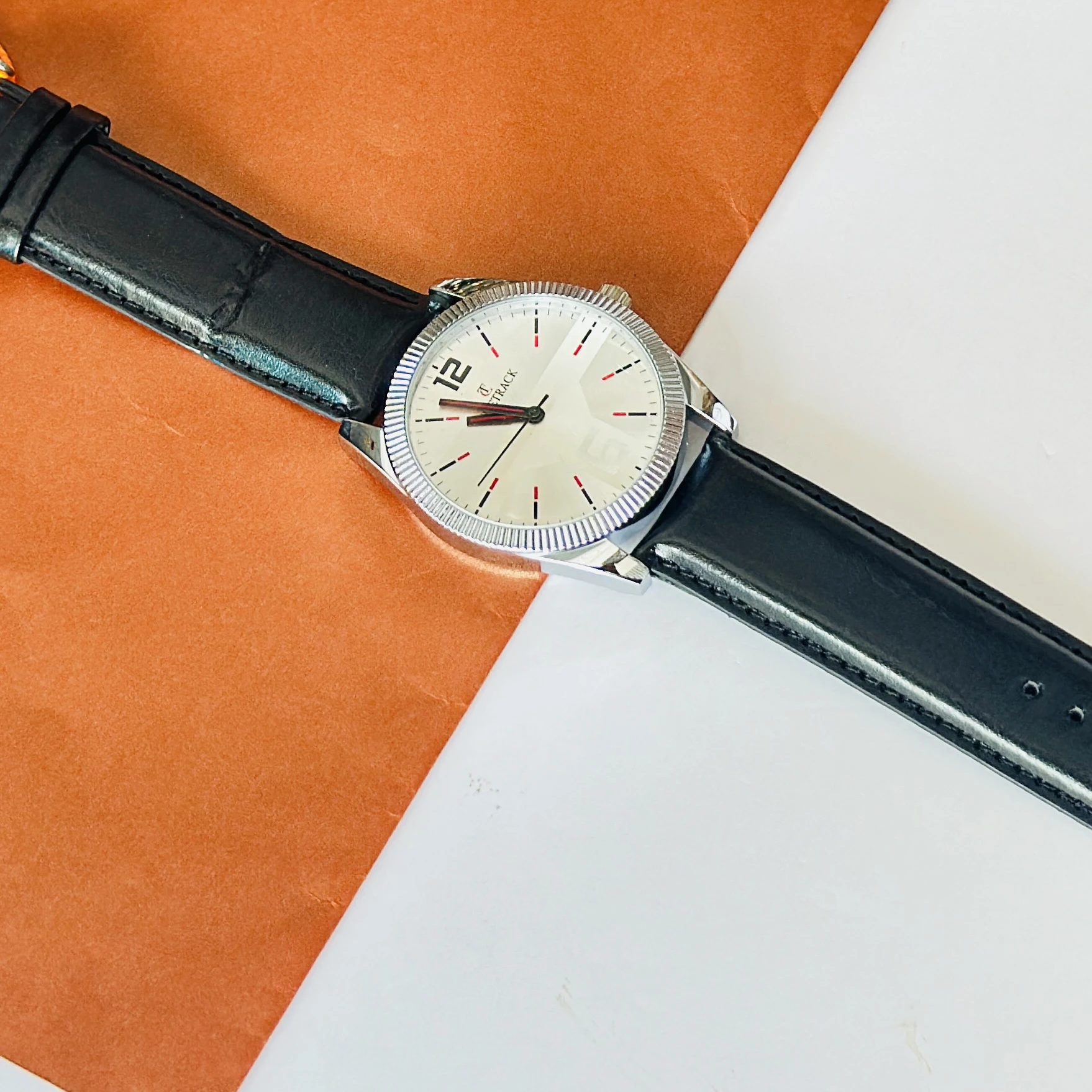 Analogue watch for man’s