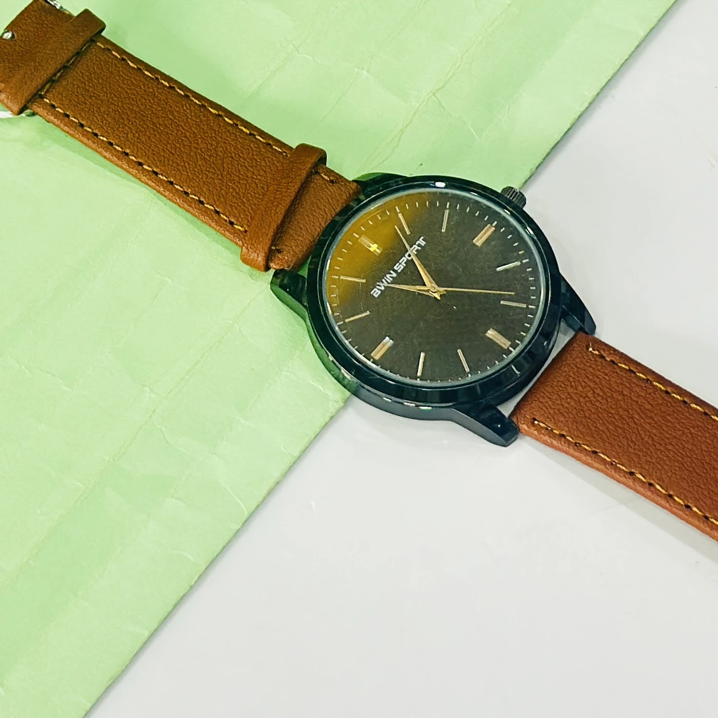 Quartz’s analogy watch for man’s