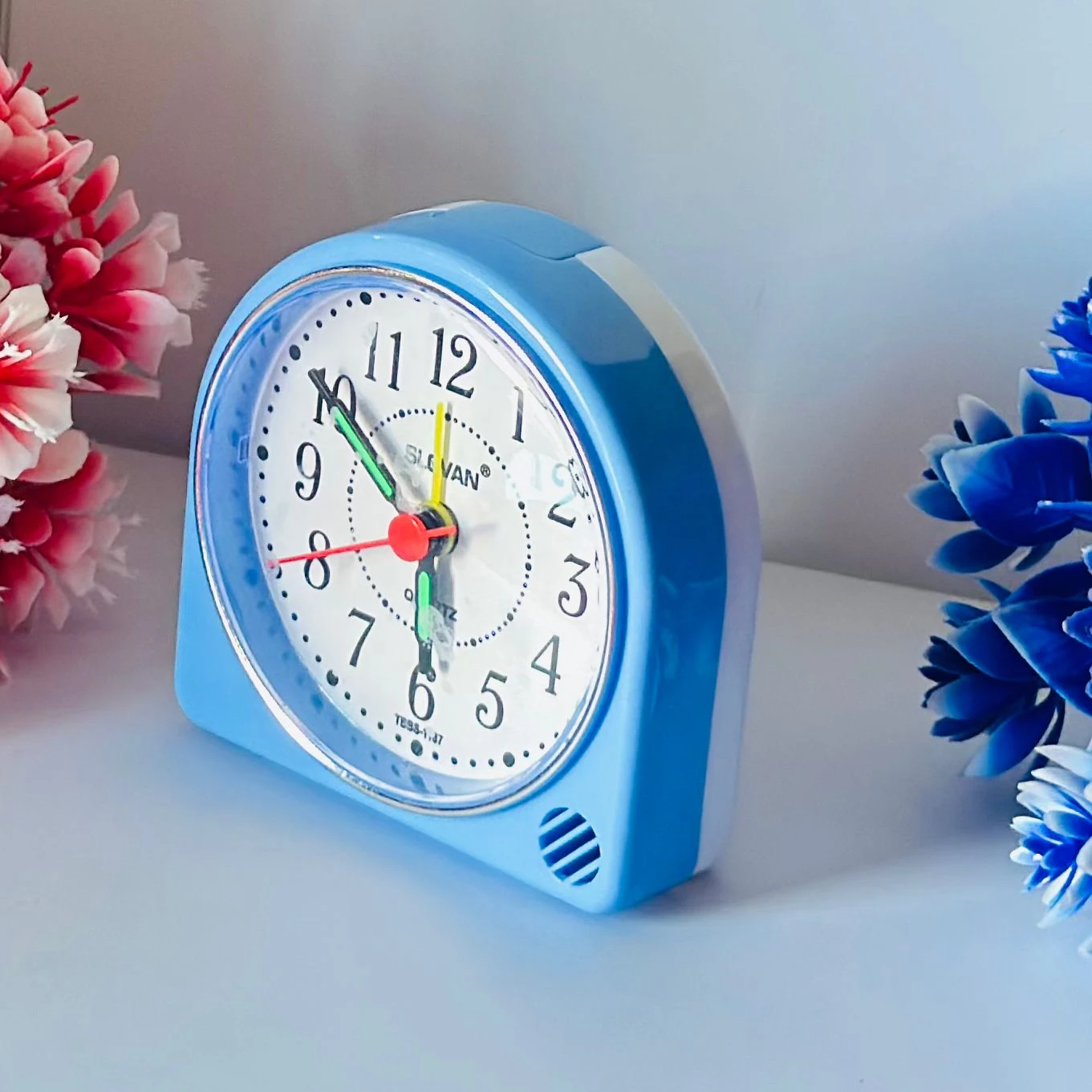 Plastic Beep Table Alarm Clock