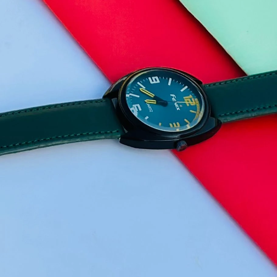 Black analog watch For man’s