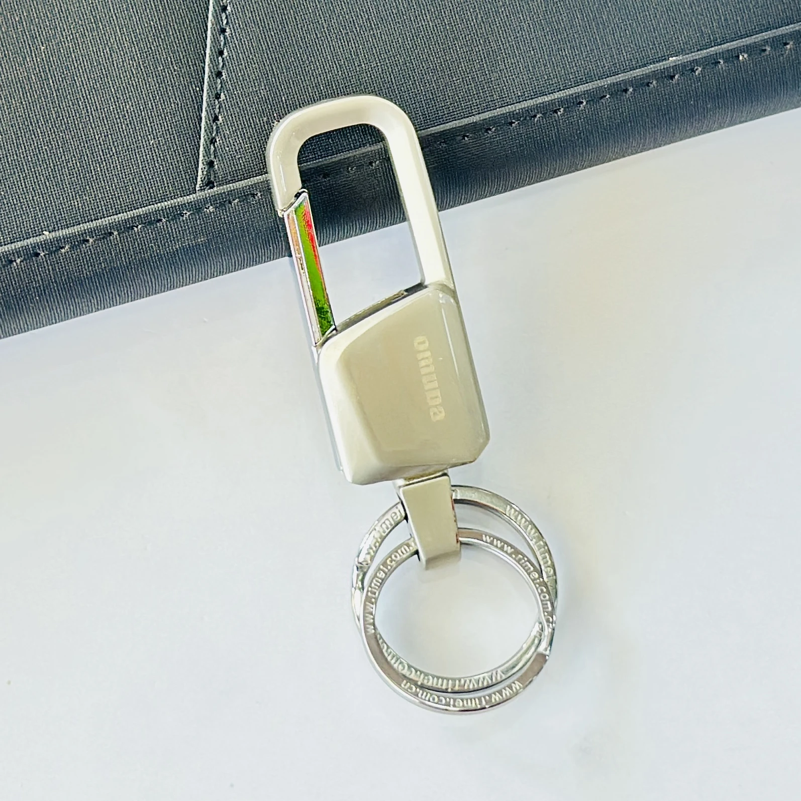 Omuda heavy-duty zinc alloy metal key chain