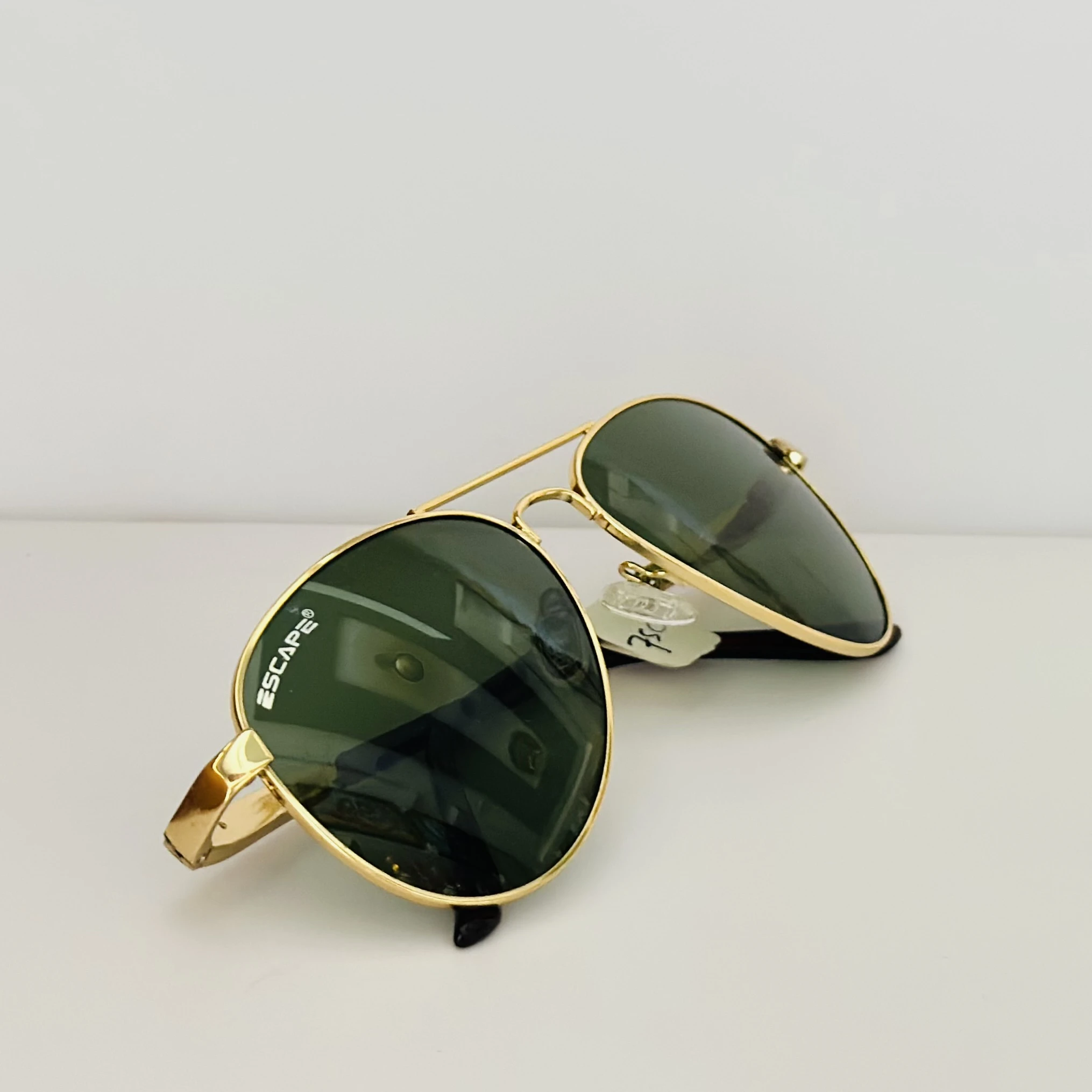 Piraso UV Protection Aviator Full Frame Green Sunglasses.