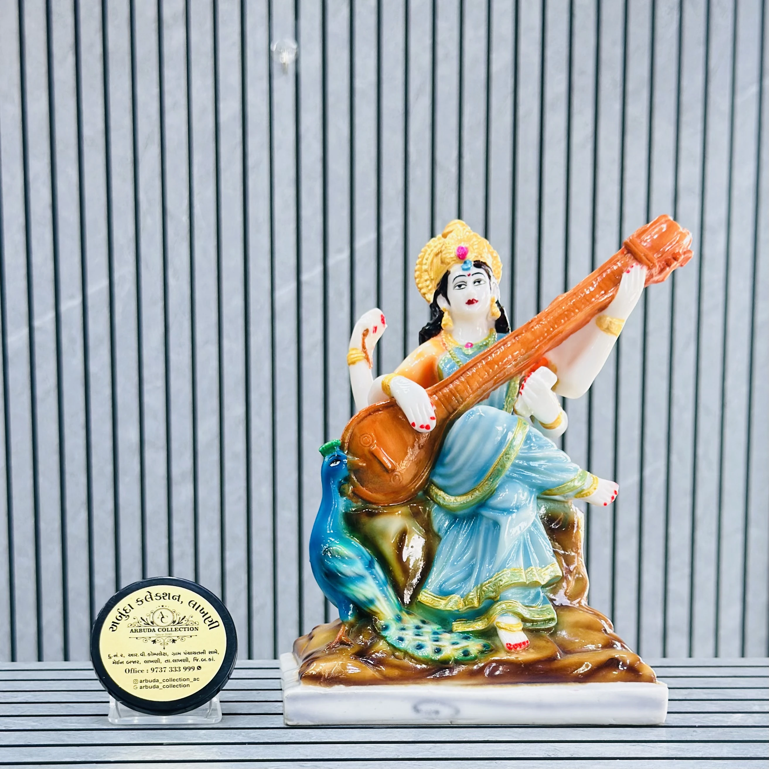 Shri sarasvati mata marble murti