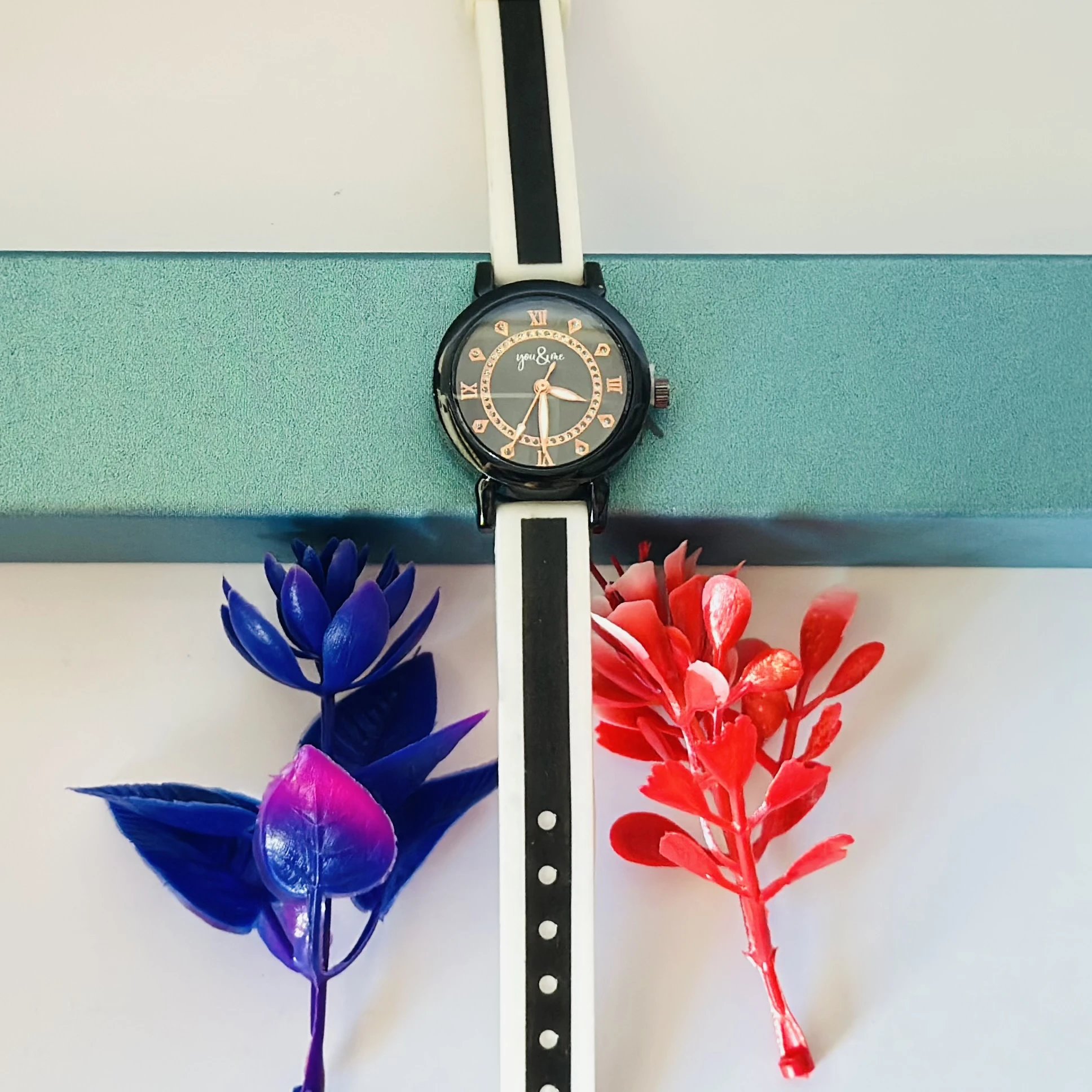women's analog wrist watch
