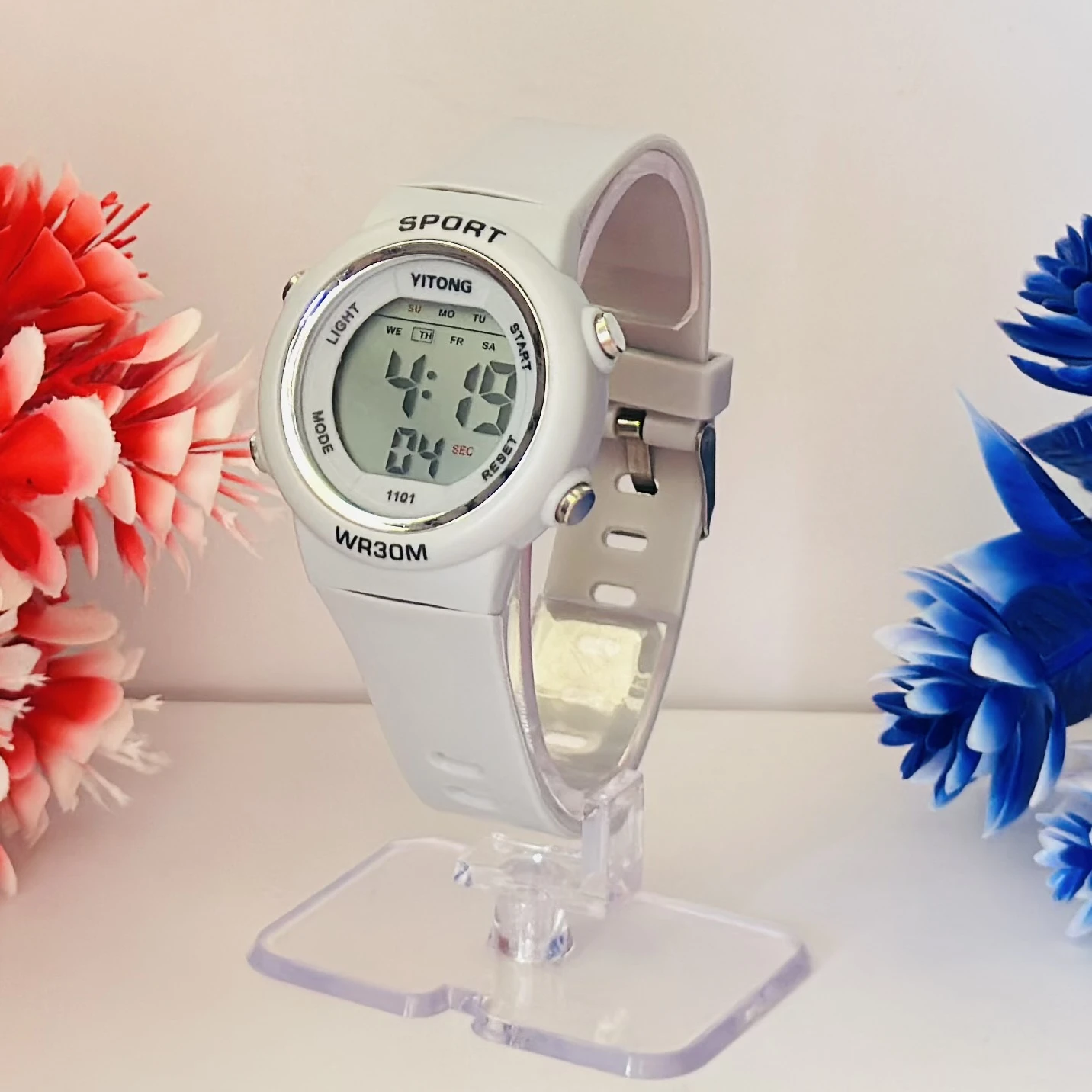multifunctional casual digital sport watch