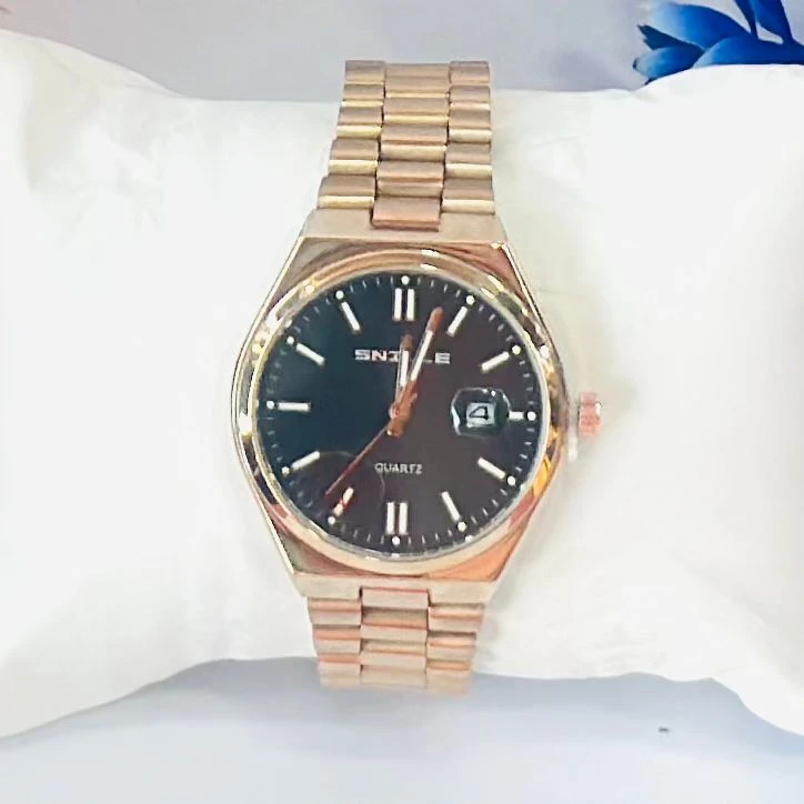 Black metal Portive analog watch with decorative subdials.