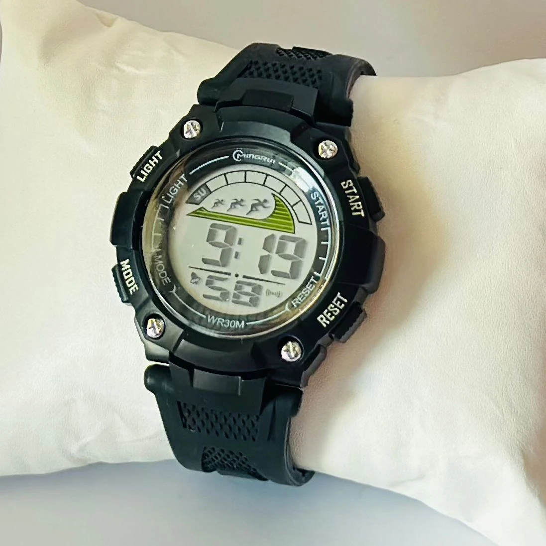 Mingrui WR30M digital sports watch