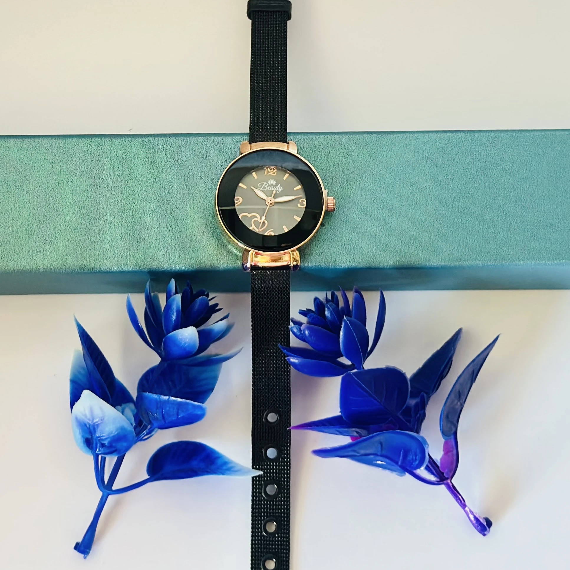 Benyty women's analog watch