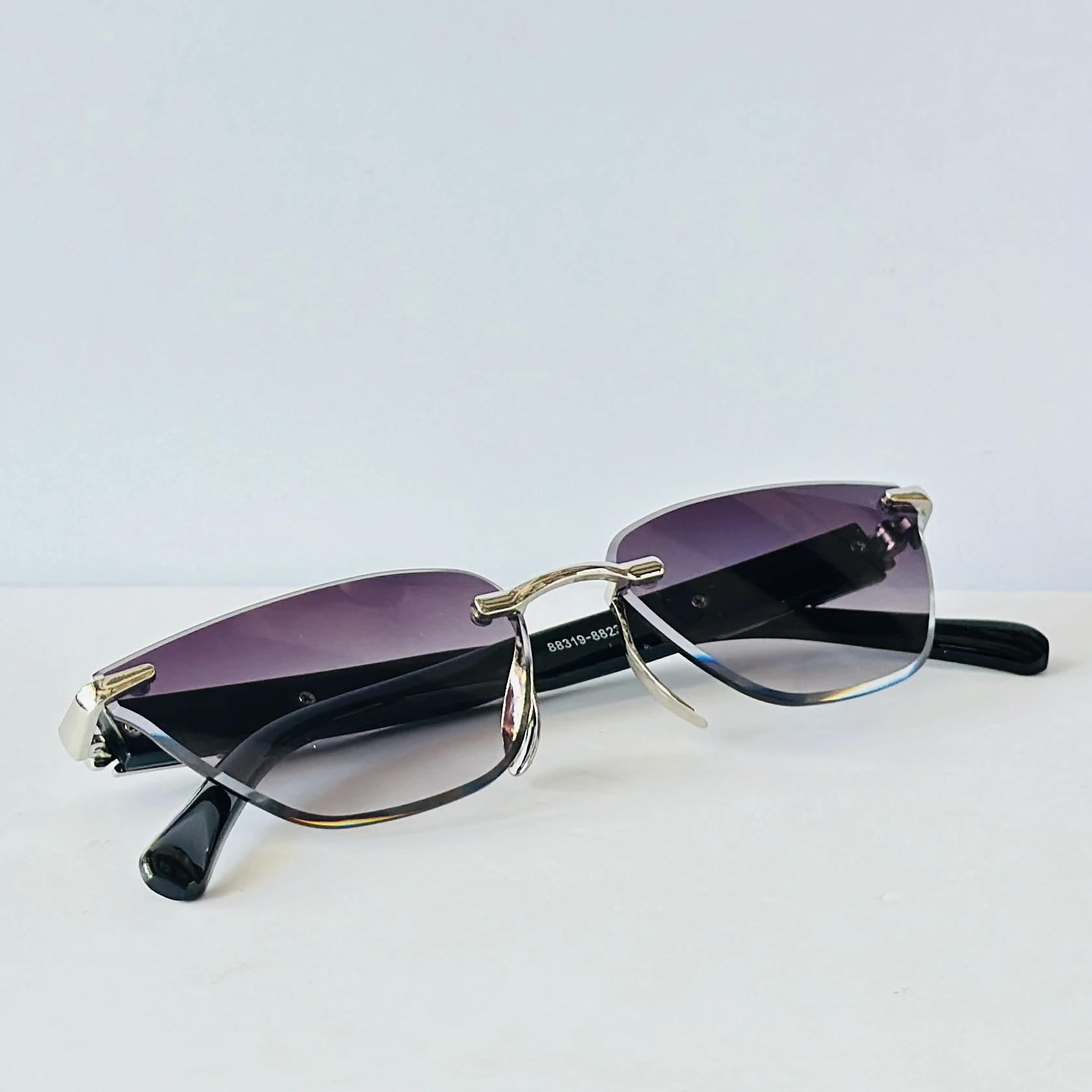 Rimless cat-eye sunglasses