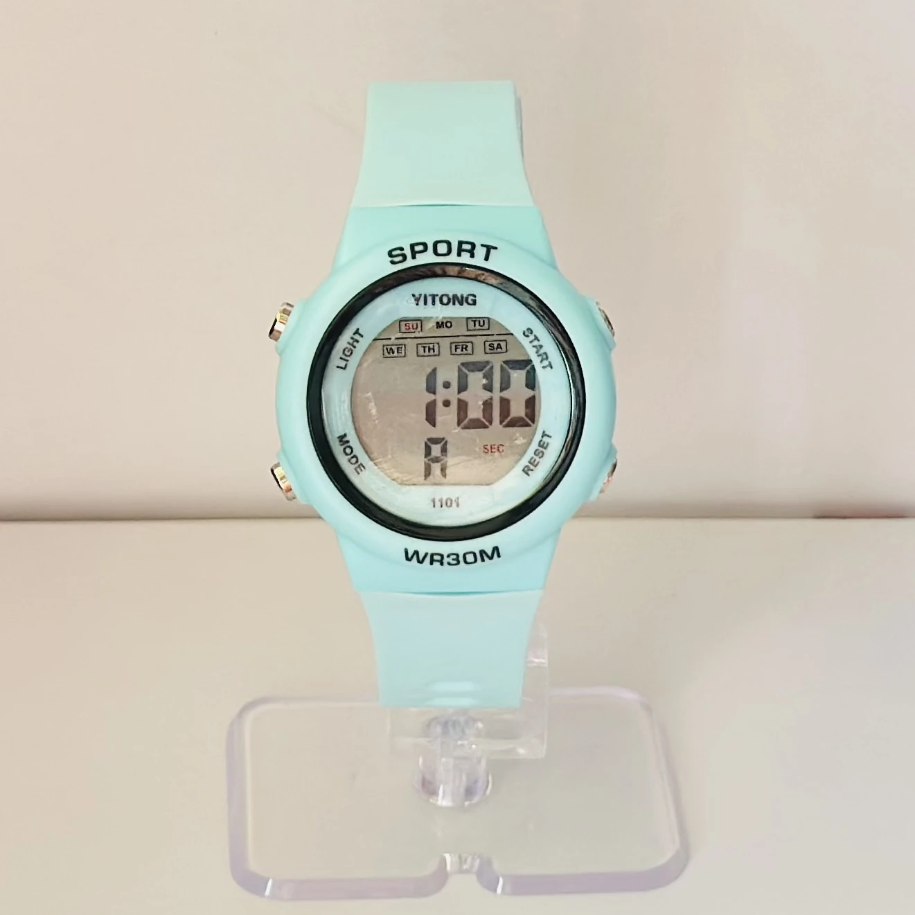 multifunctional casual digital sport watch