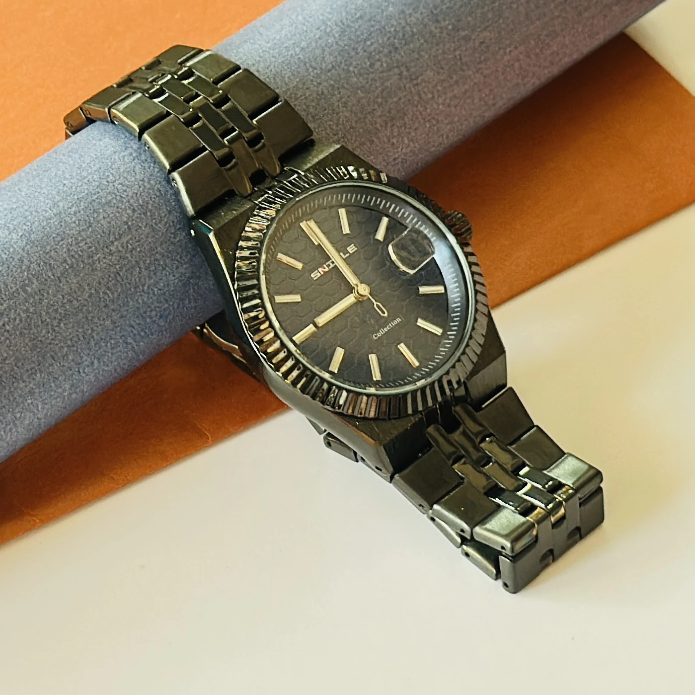 Black stainless steel analog Watch