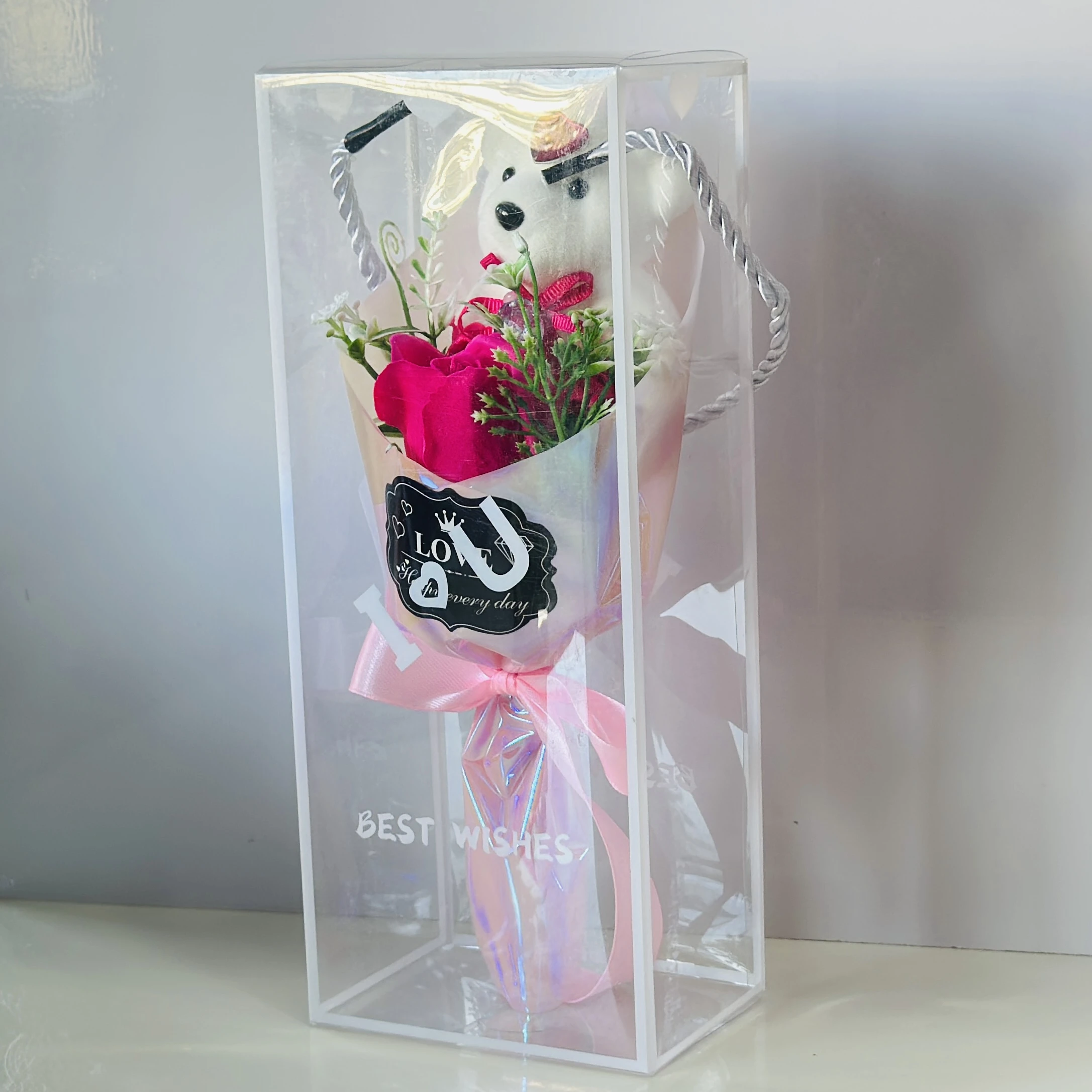 Rose love with cute bear and gift box