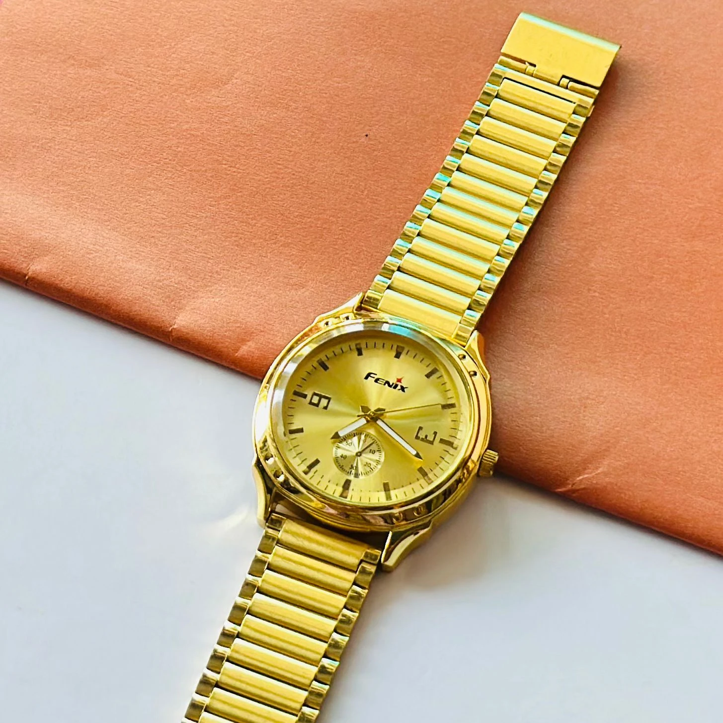 Golden Design analog watch For man’s