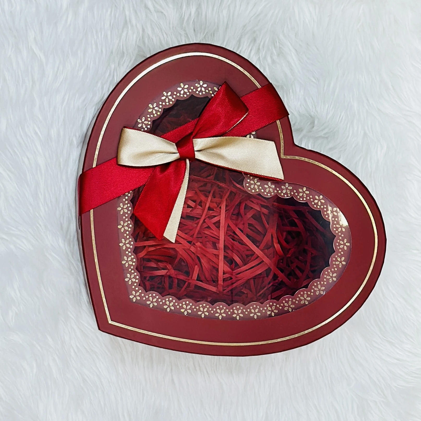 Decorative red heart-shaped Gift Box