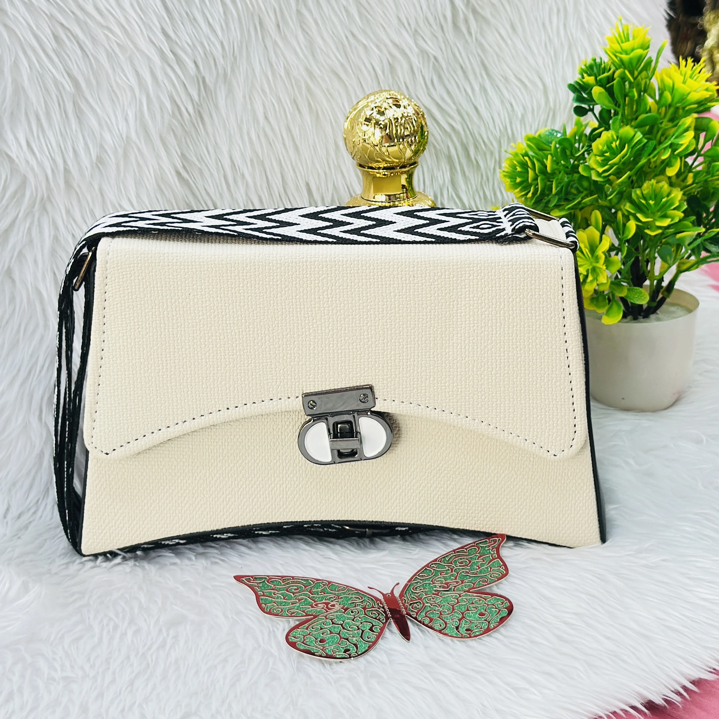 Being women's crossbody sling bag