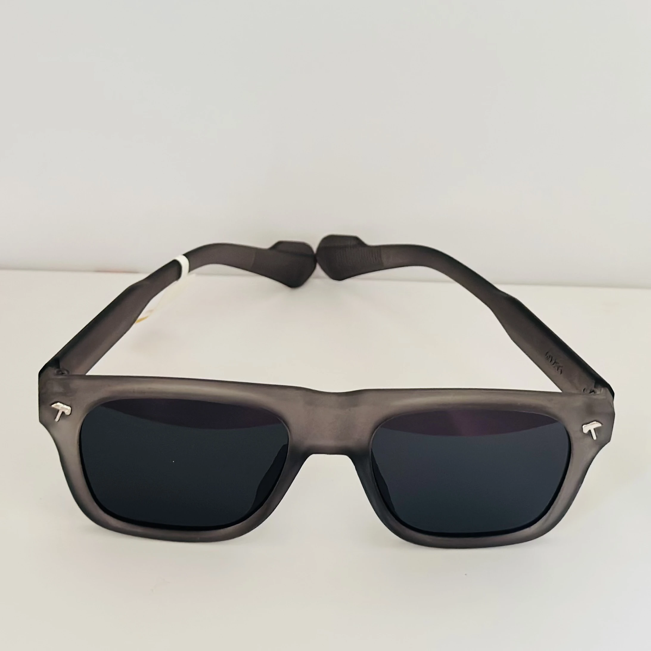 Prada 0PRA06S square sunglasses