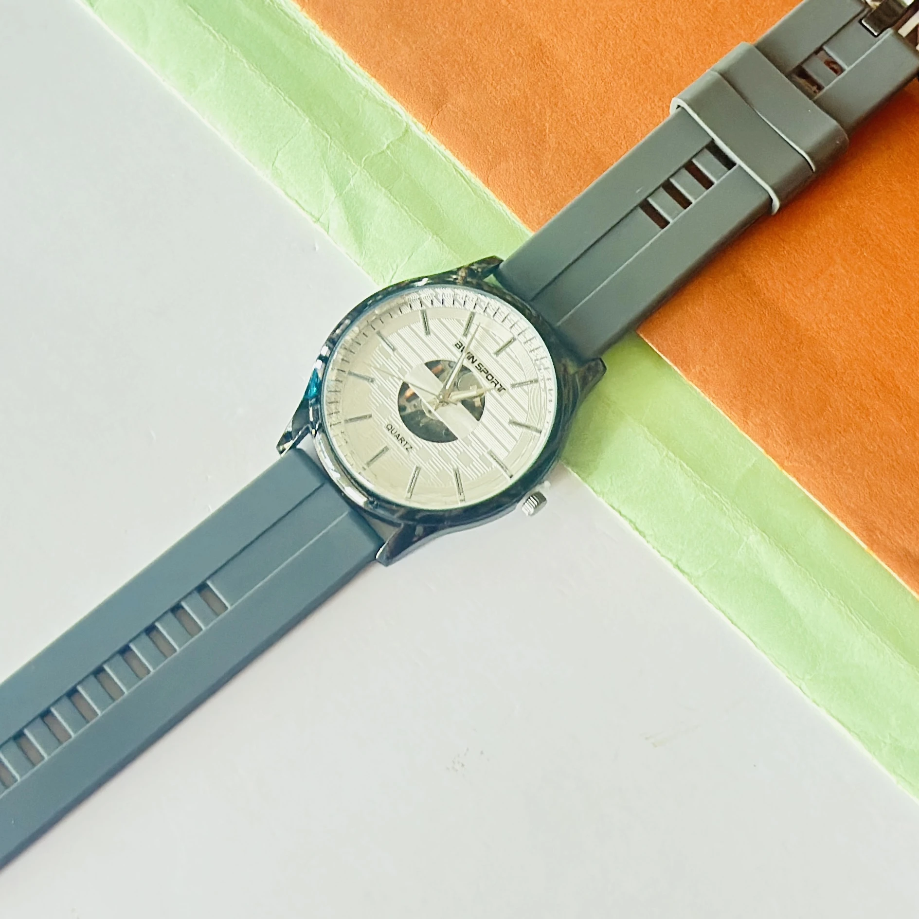 Quartz Analogue Watch for man’s
