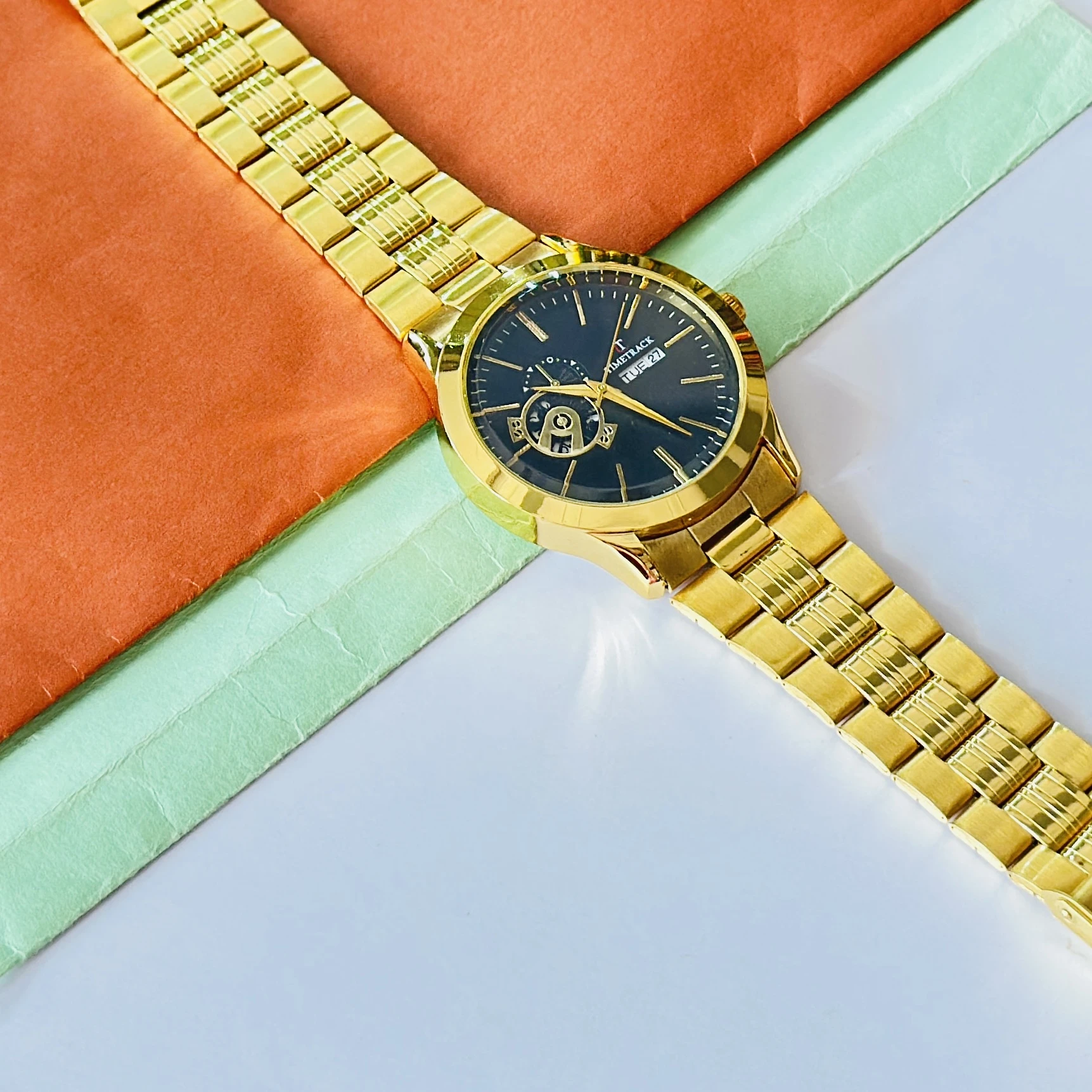 Quartz Analog Watch