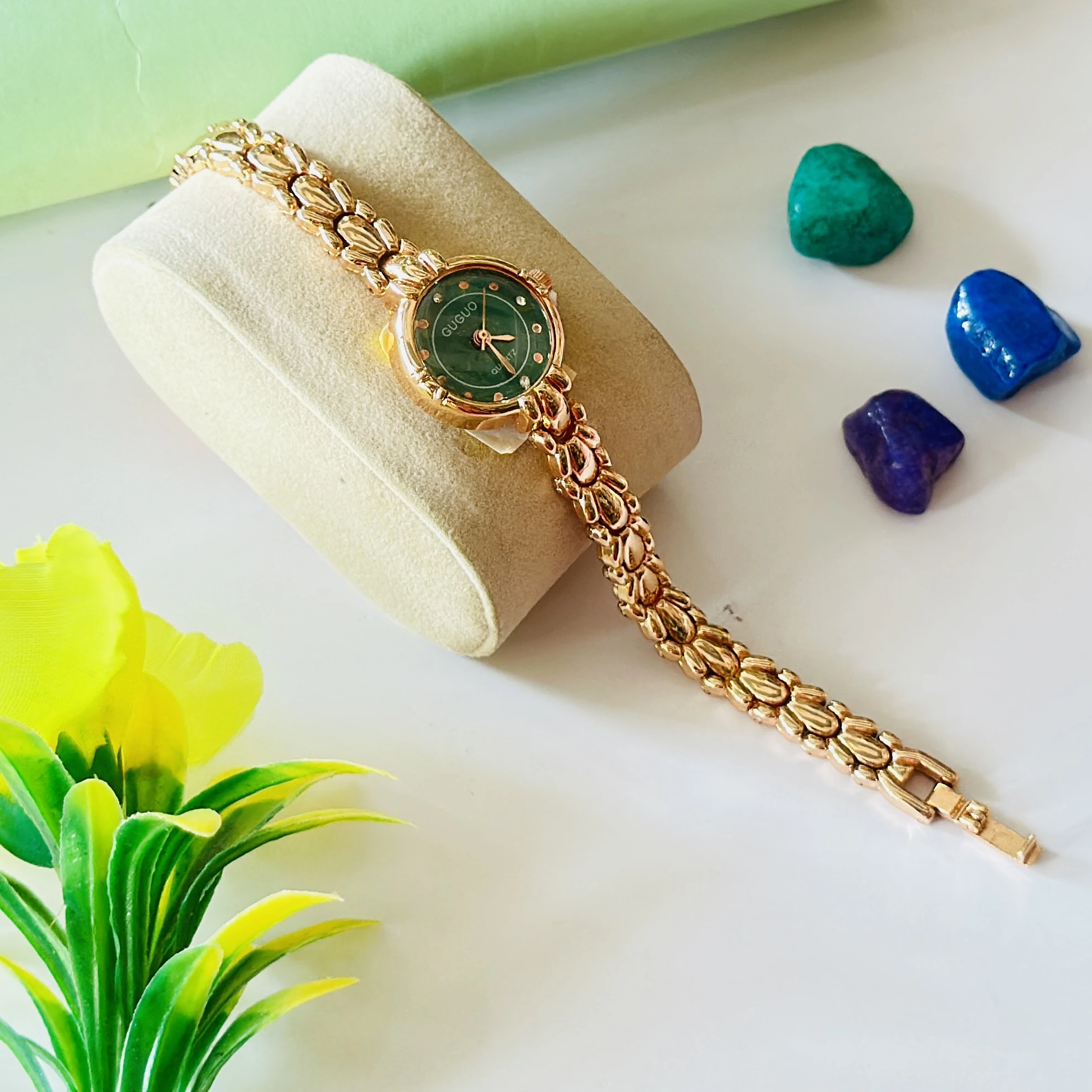 Quartz Analogue Watch for girls