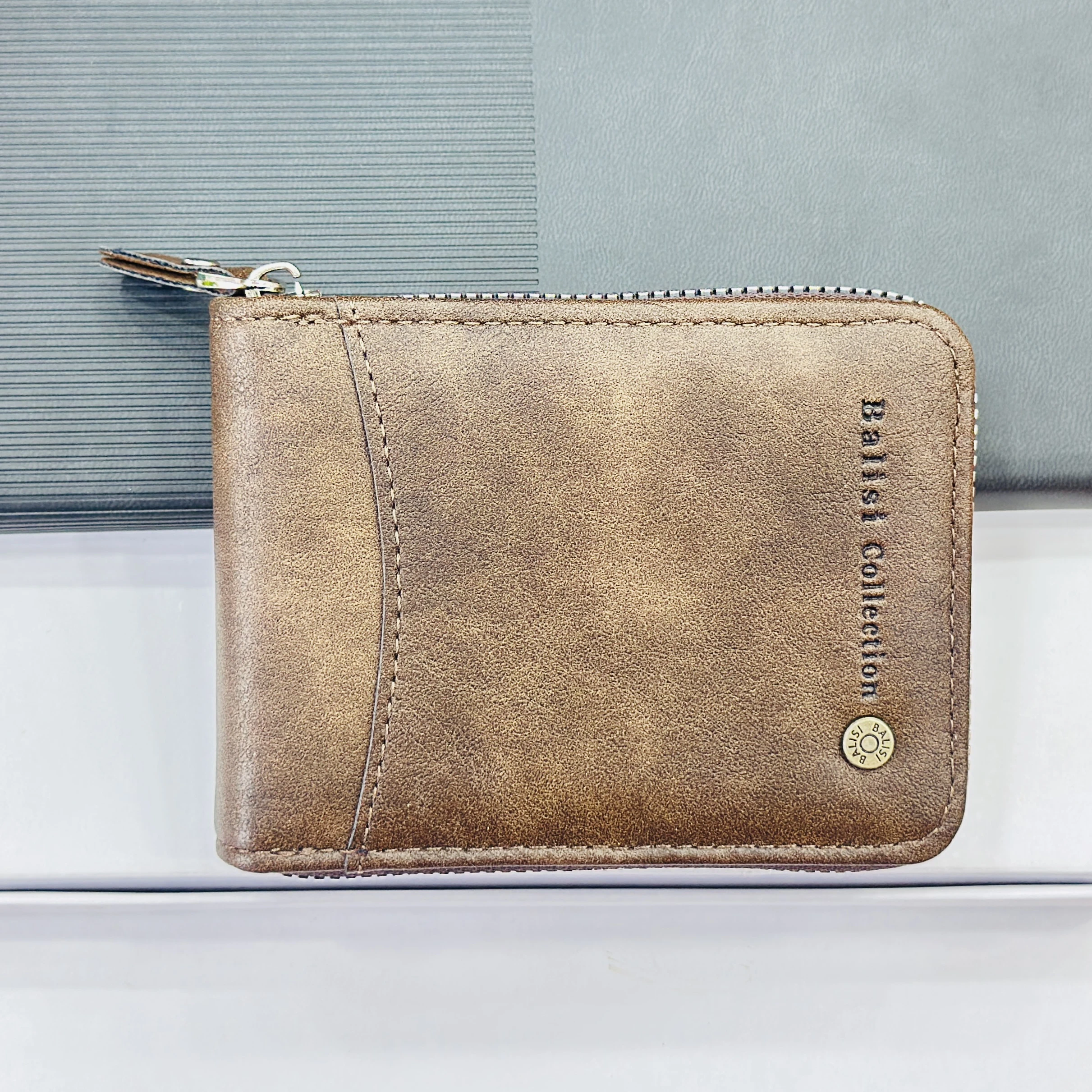 men's bifold wallet