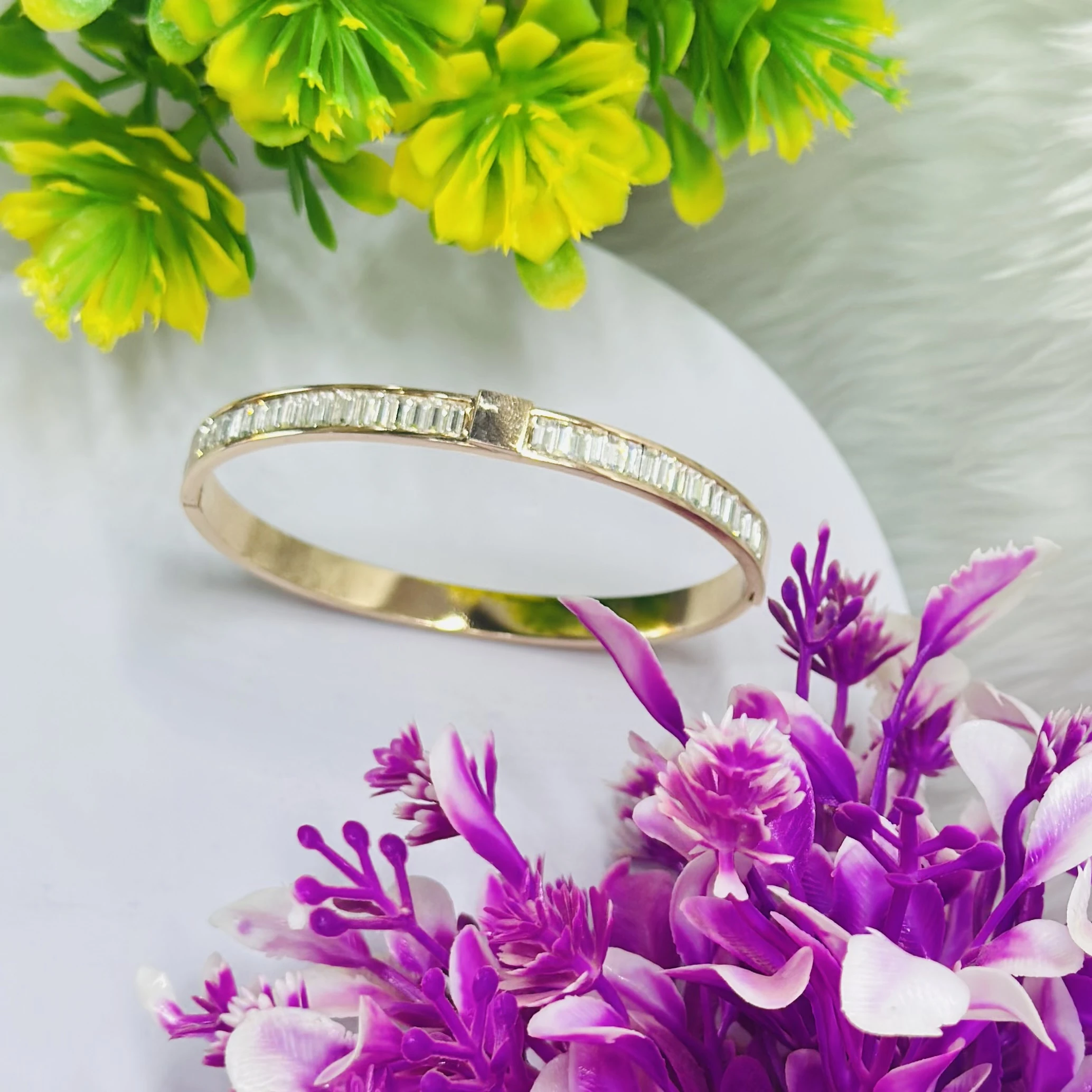 Gold plated Breslet
