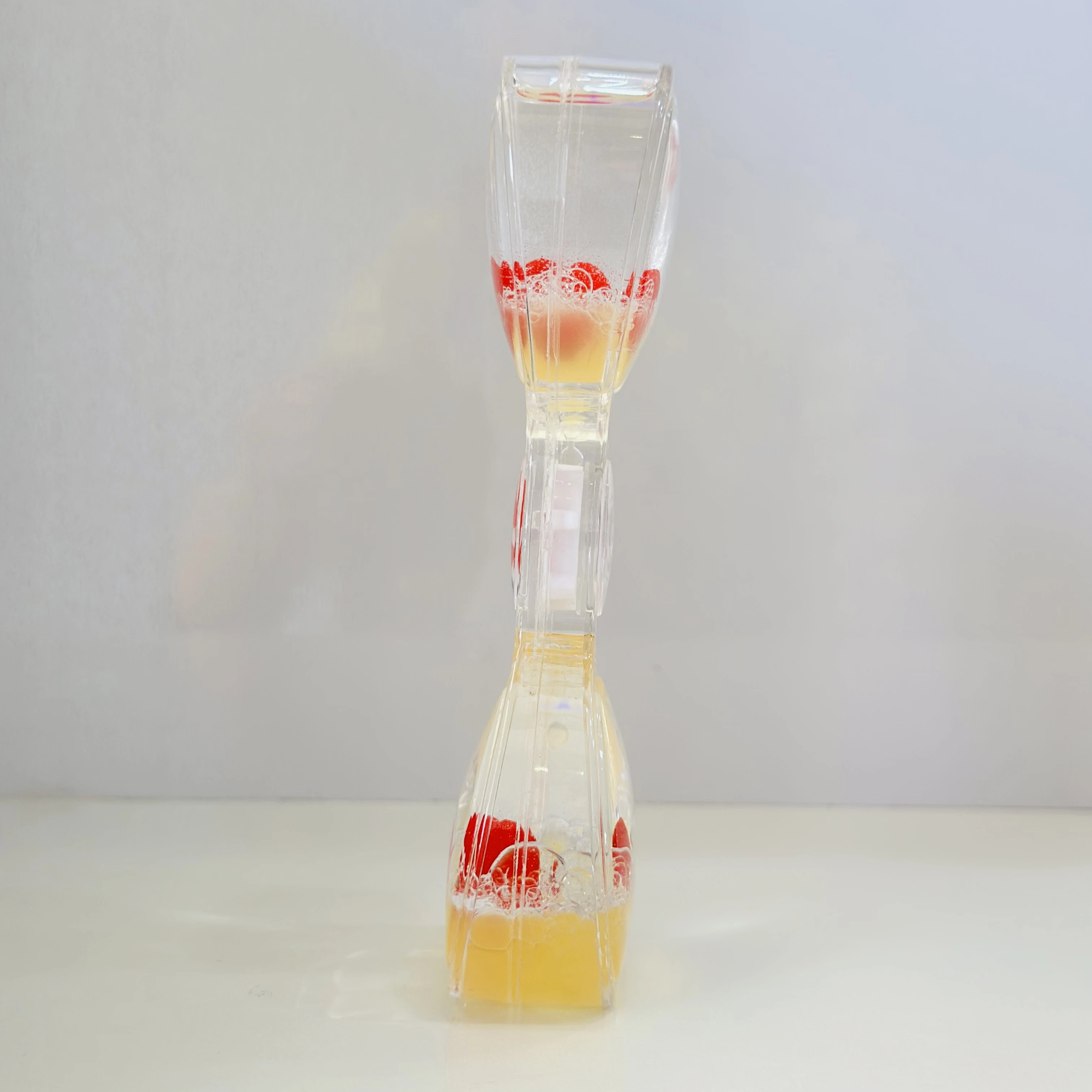 Decorative liquid hourglass(SKU-BQFFEG)
