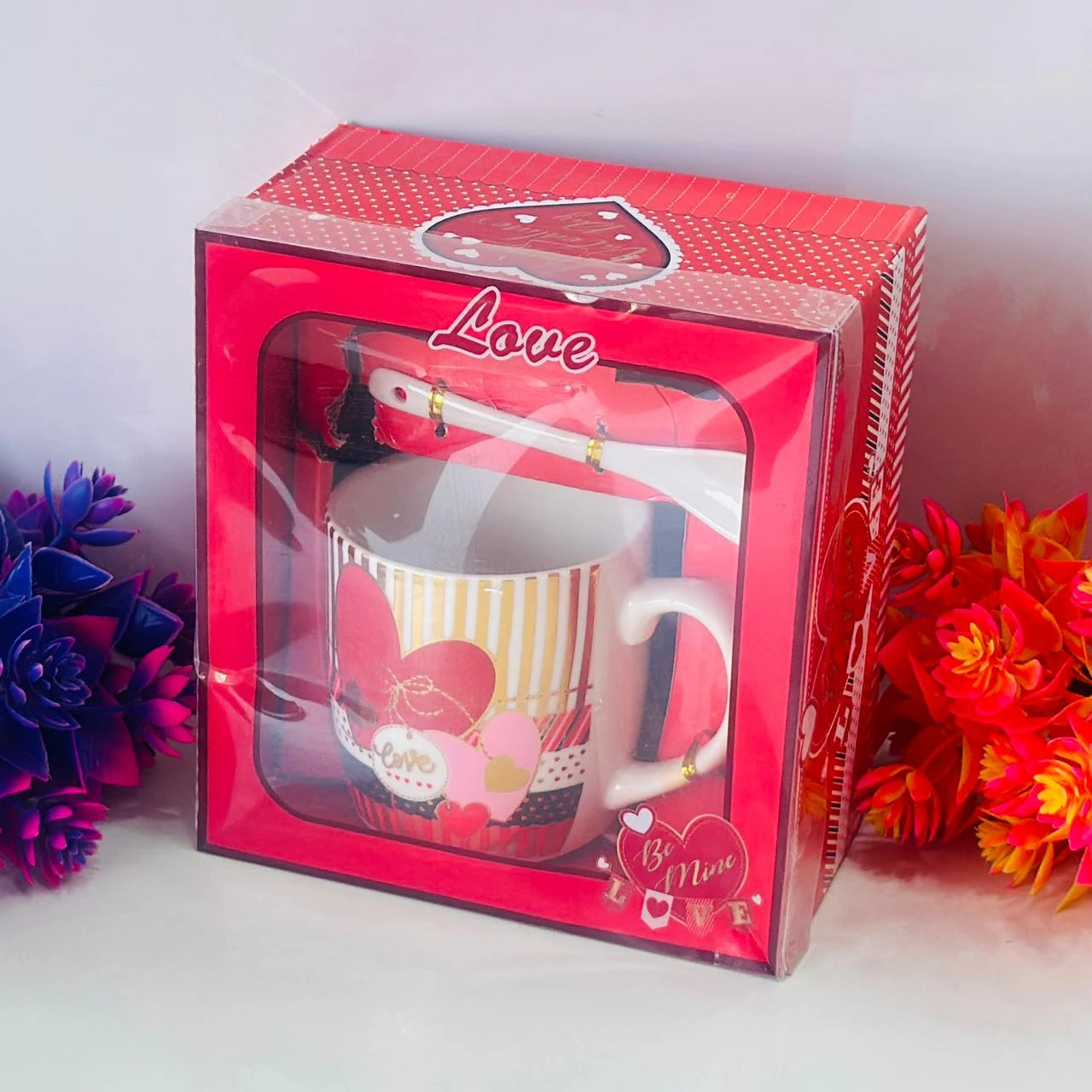 Ceramic "Love" themed coffee mug gift set…. 45DV88