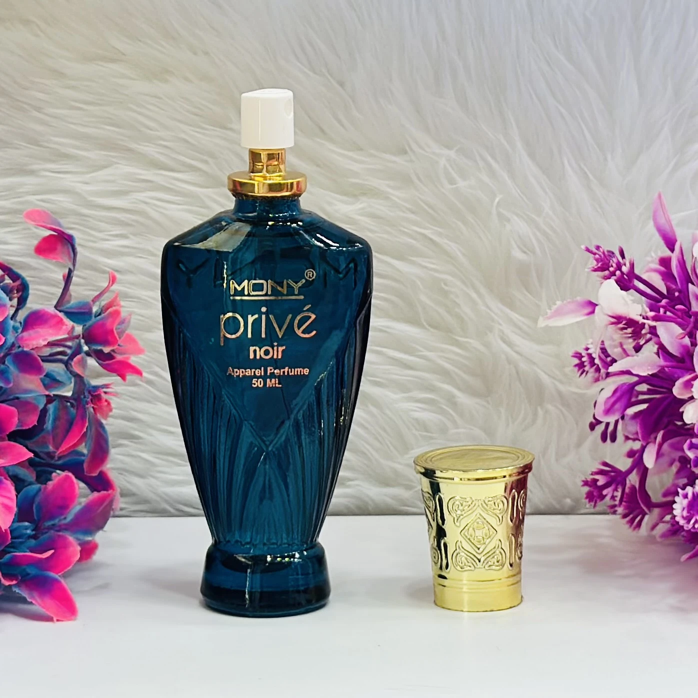 Mony Prive Noir apparel perfume