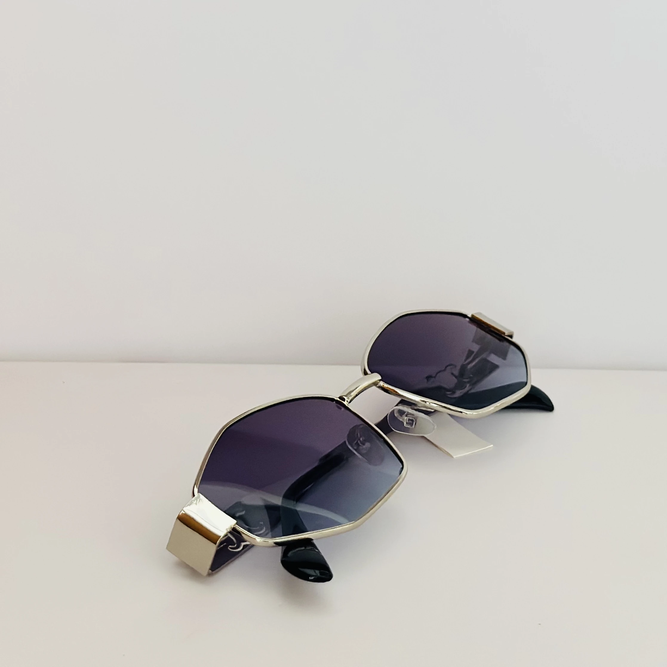 Golden metal frame sunglasses