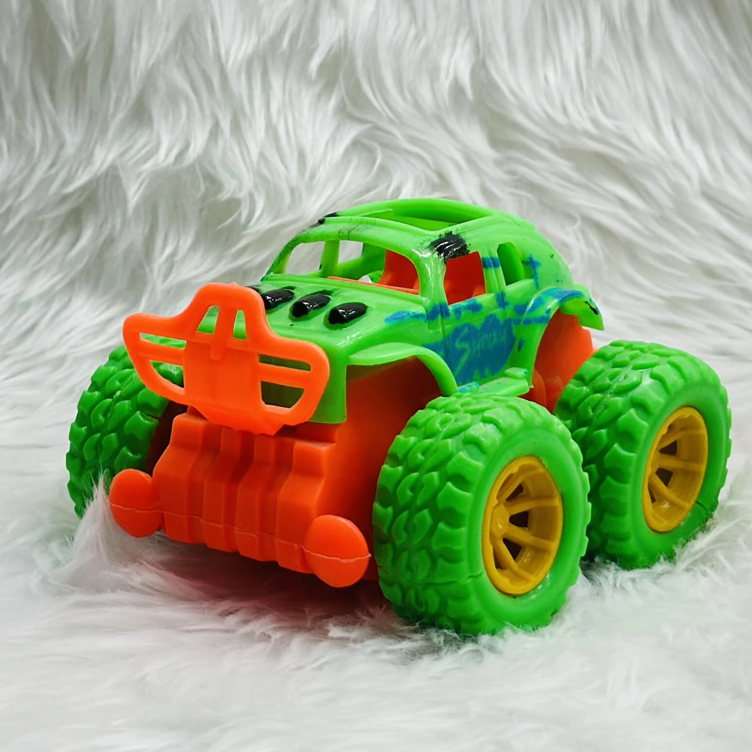 Jetoyni Monster Truck toy