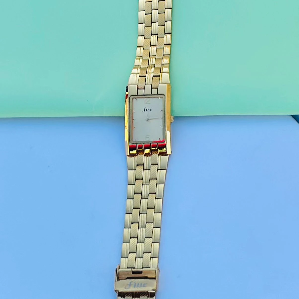 Golden Design analog watch