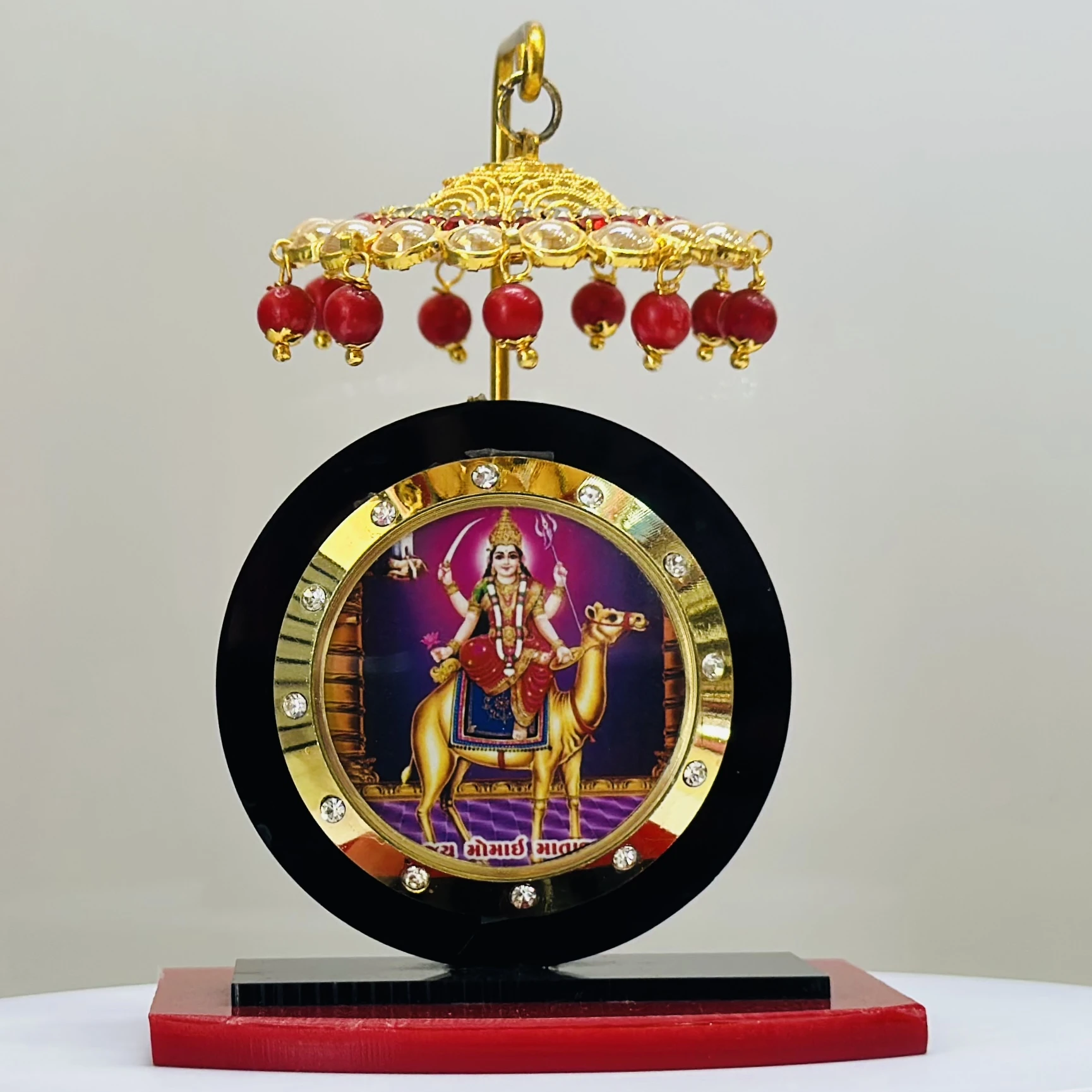 Momai mata frame