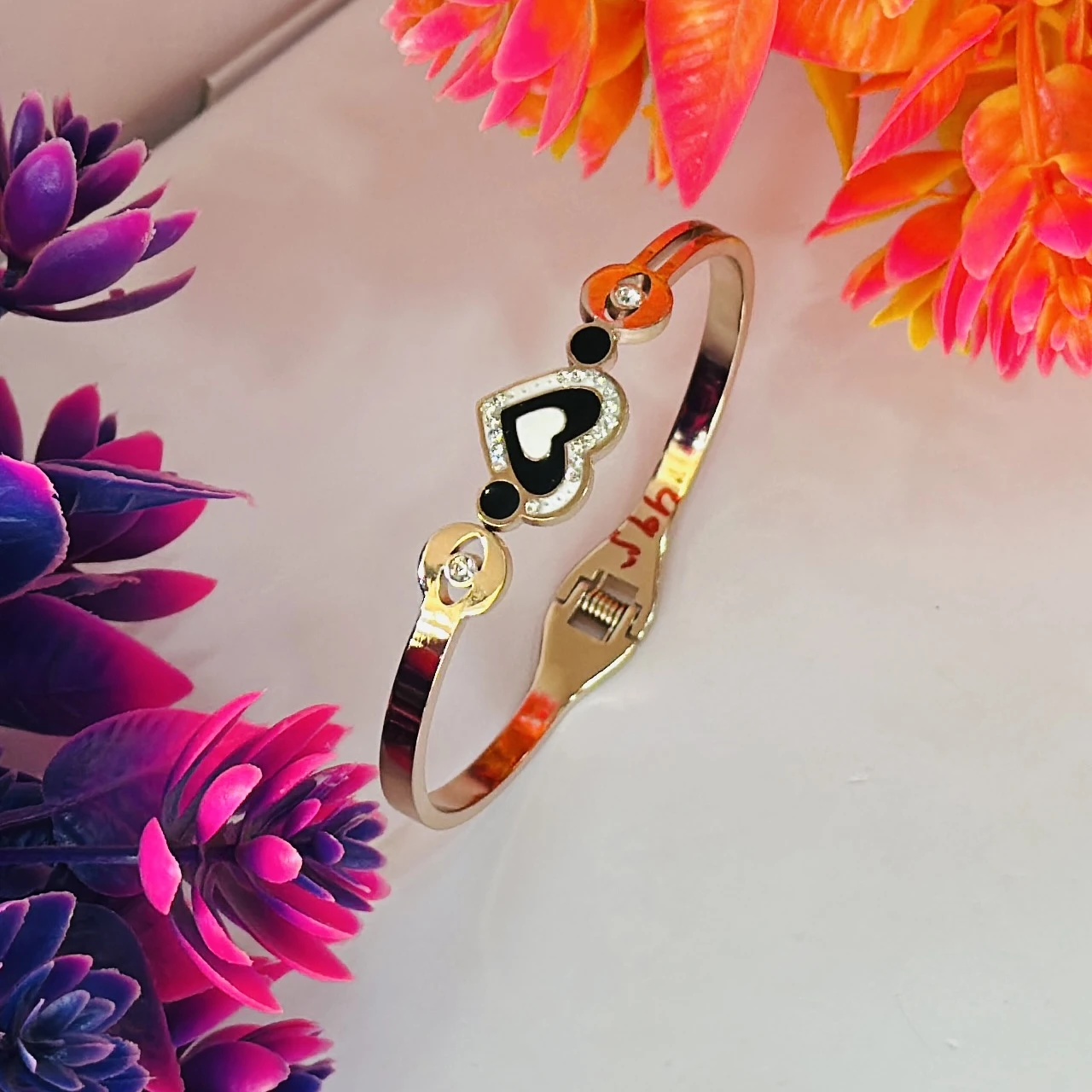 Rose gold-plated bangle-style bracelet