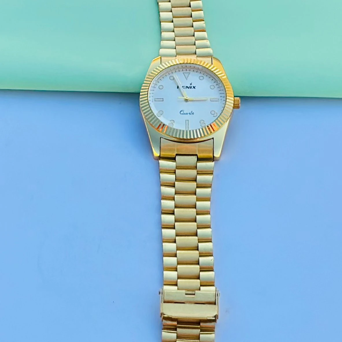Golden Design analog watch