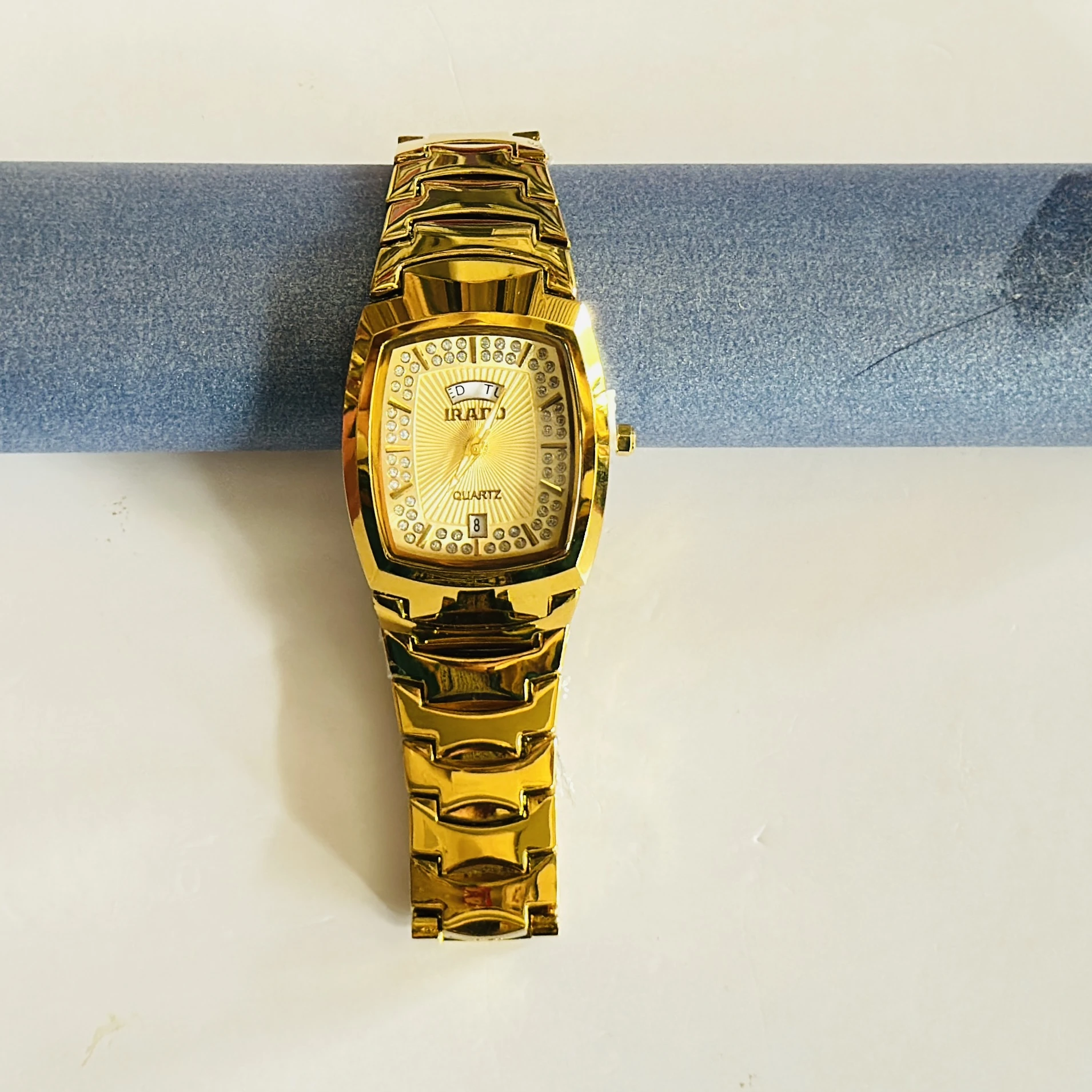 Analogue watch for man’s