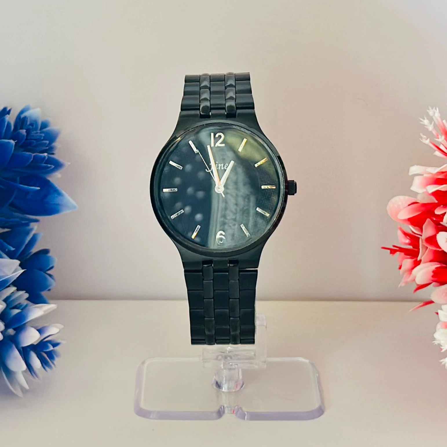 Black analog watch For man’s
