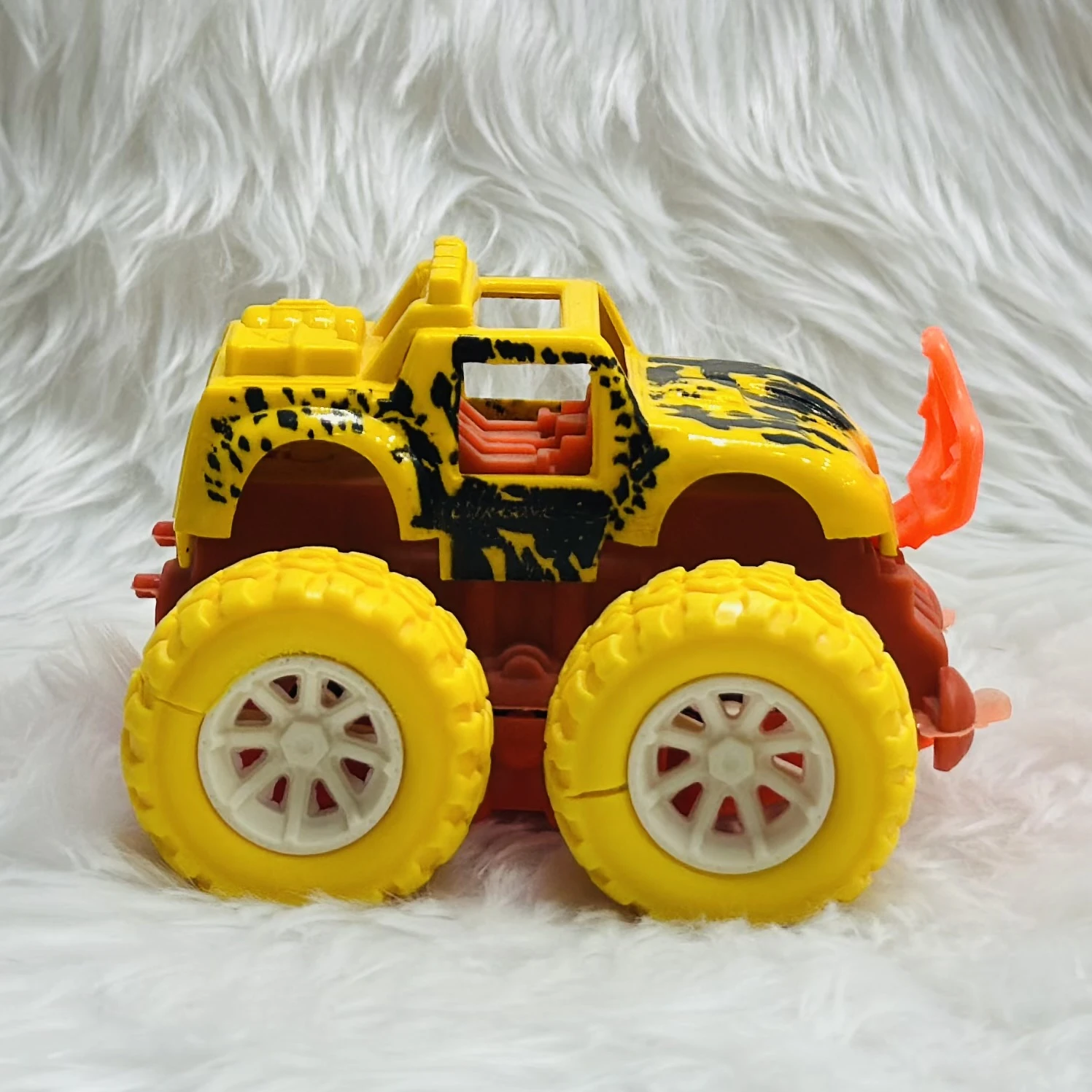 Jetoyni Monster Truck toy